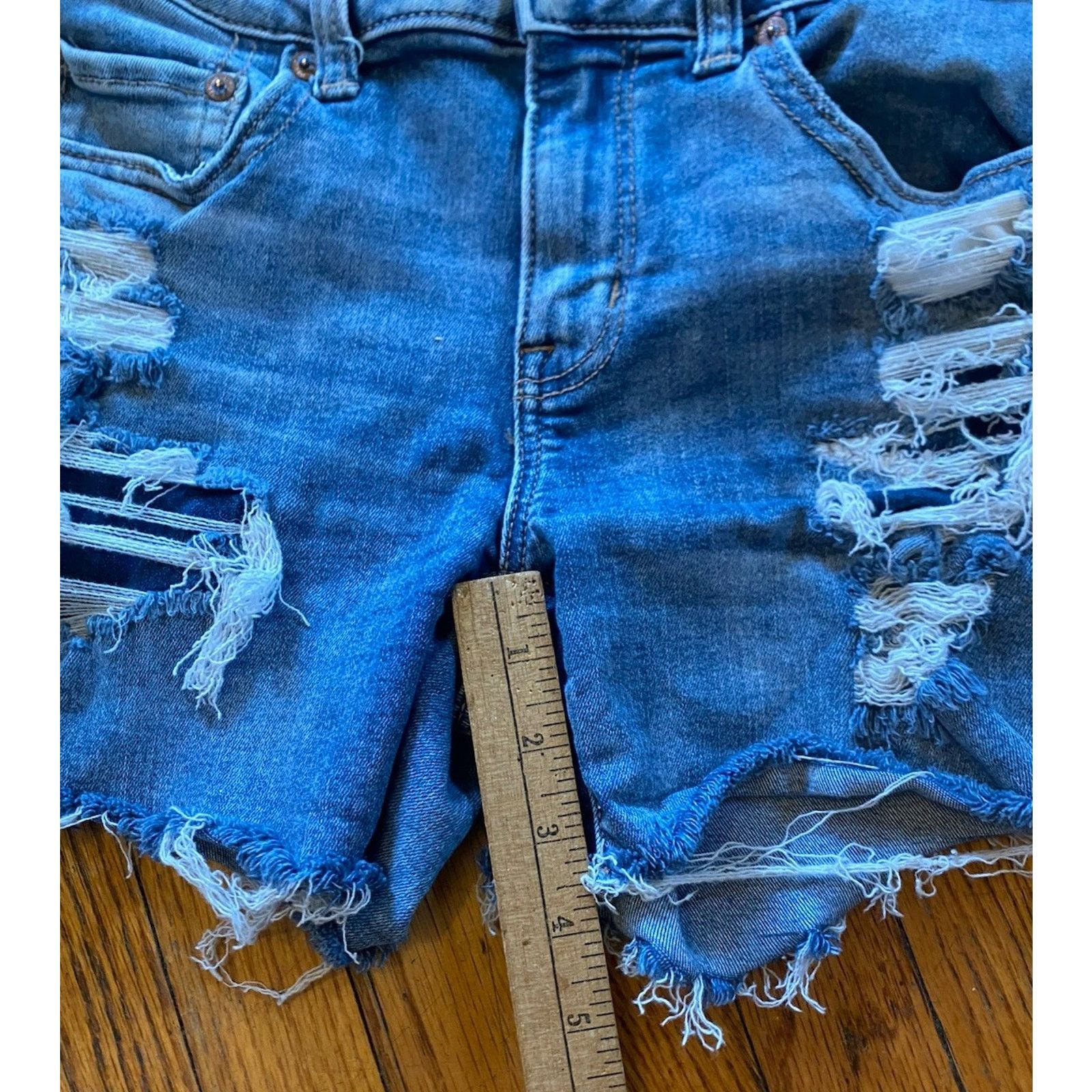 Next Level America Eagle Denim Distressed Stretch Jean Shorts Women’s 4 Size 27" / US 4 / IT 40 - 6 Thumbnail