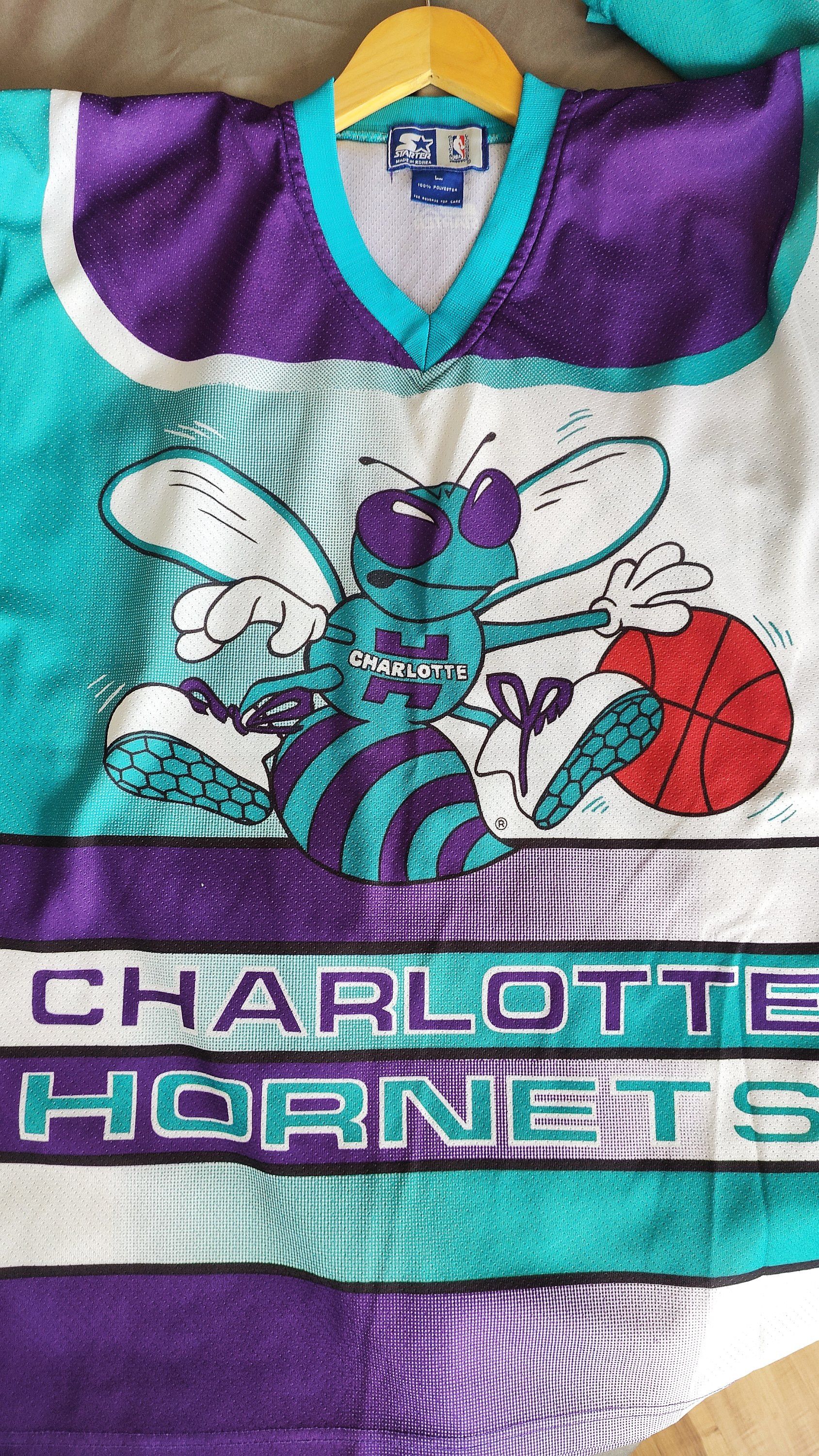 Starter RARE Charlotte Hornets Starter Vintage 90s Full Print Jersey Size US L / EU 52-54 / 3 - 8 Thumbnail