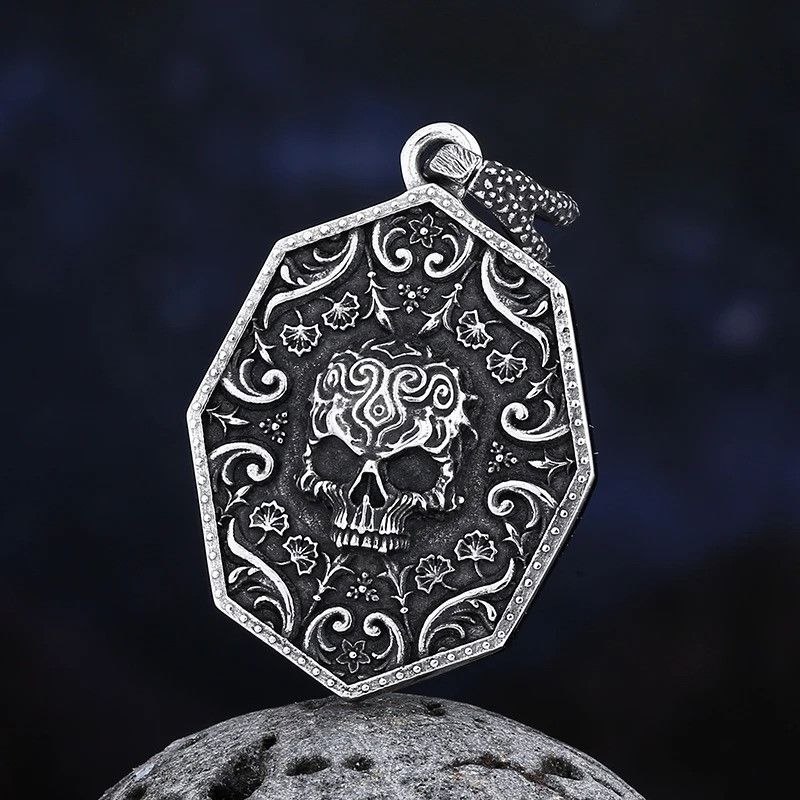 Jewelry Skull With Pattern Pendant Necklace 2025 Size ONE SIZE - 3 Thumbnail