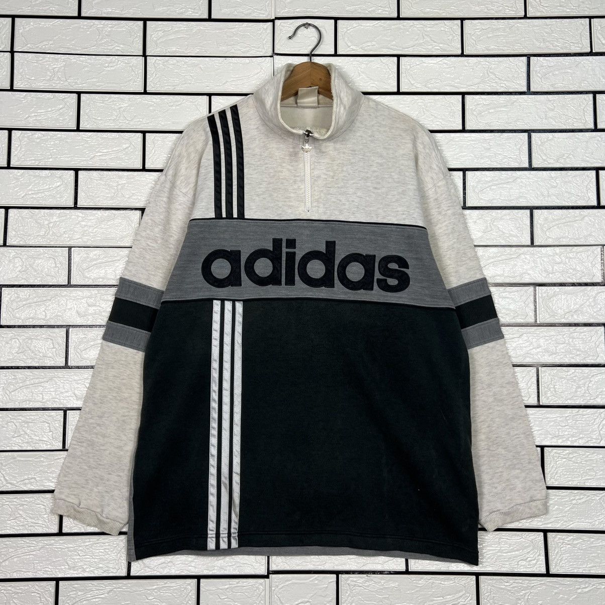 Adidas Vintage ADIDAS Big Logo Half Zipper Sweater #4028-C183 Size US L / EU 52-54 / 3 - 1 Thumbnail