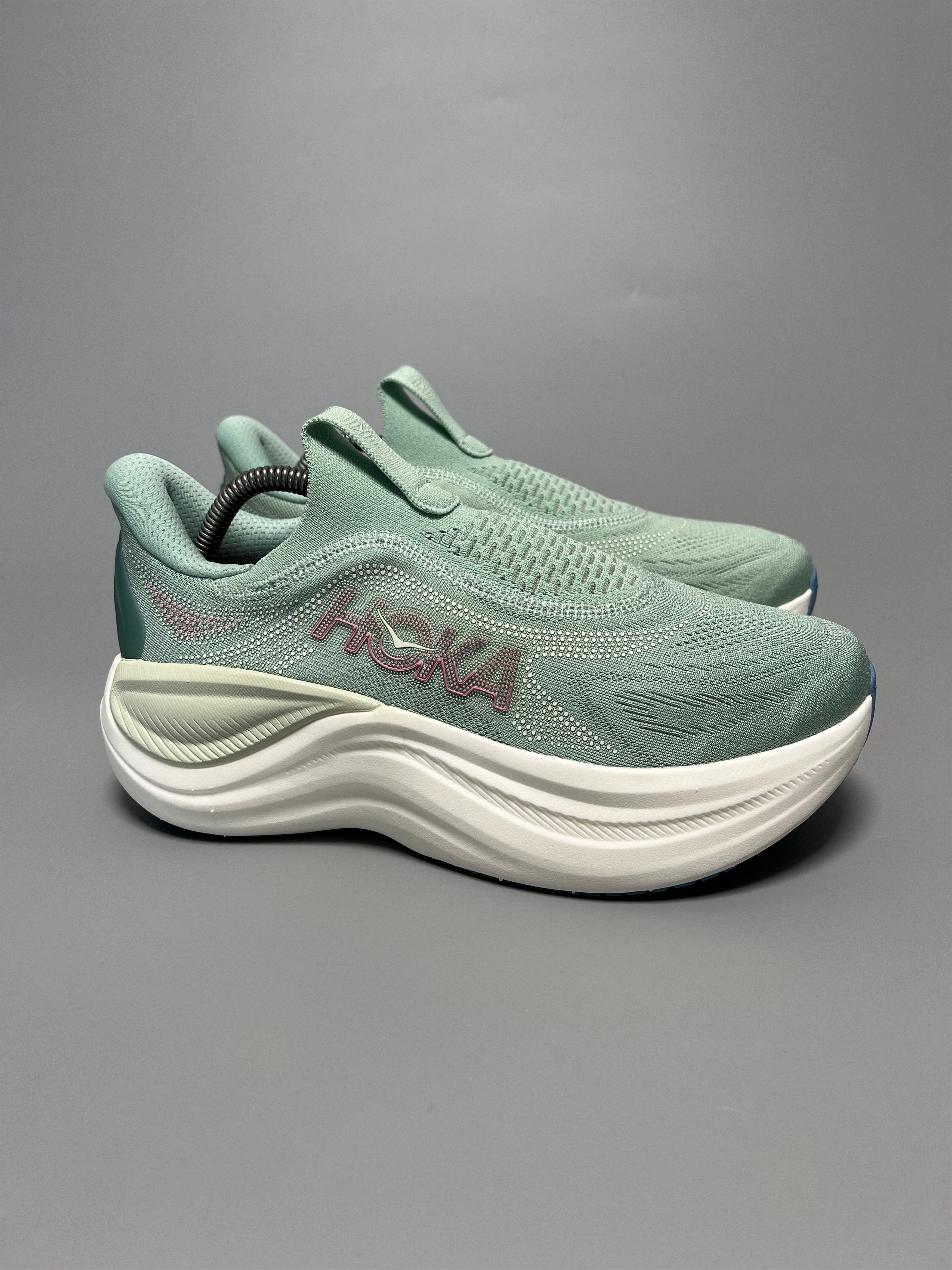 Hoka 8.5B Hoka One One Skyward Laceless Active Recovery Shoes Size US 8.5 / IT 38.5 - 1 Thumbnail