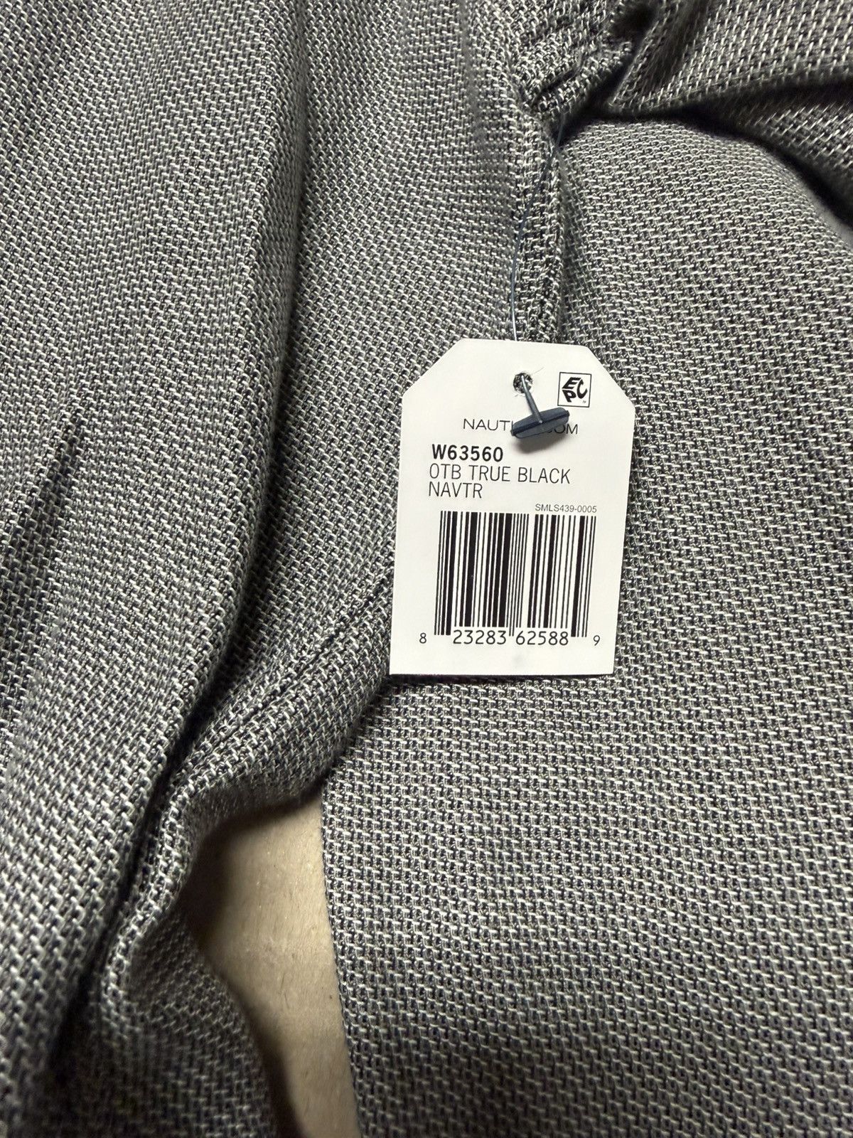 Nautica Nautica Men's Long Sleeve Slim Fit Button-Up Shirt XXL NEW! Size US XXL / EU 58 / 5 - 2 Thumbnail