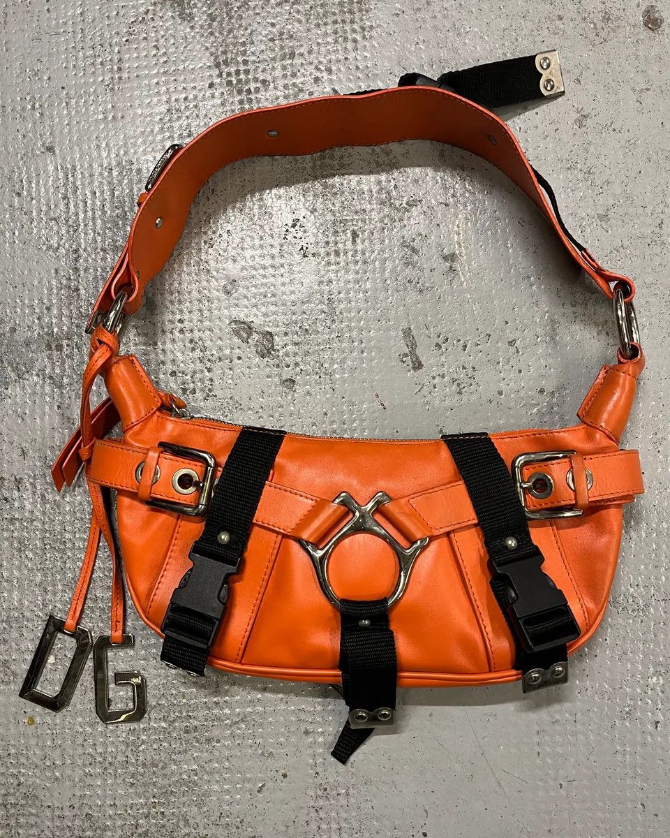 Dolce & Gabbana AW2003 Dolce & Gabbana Orange Leather Bondage Shoulder Bag Size ONE SIZE - 1 Thumbnail