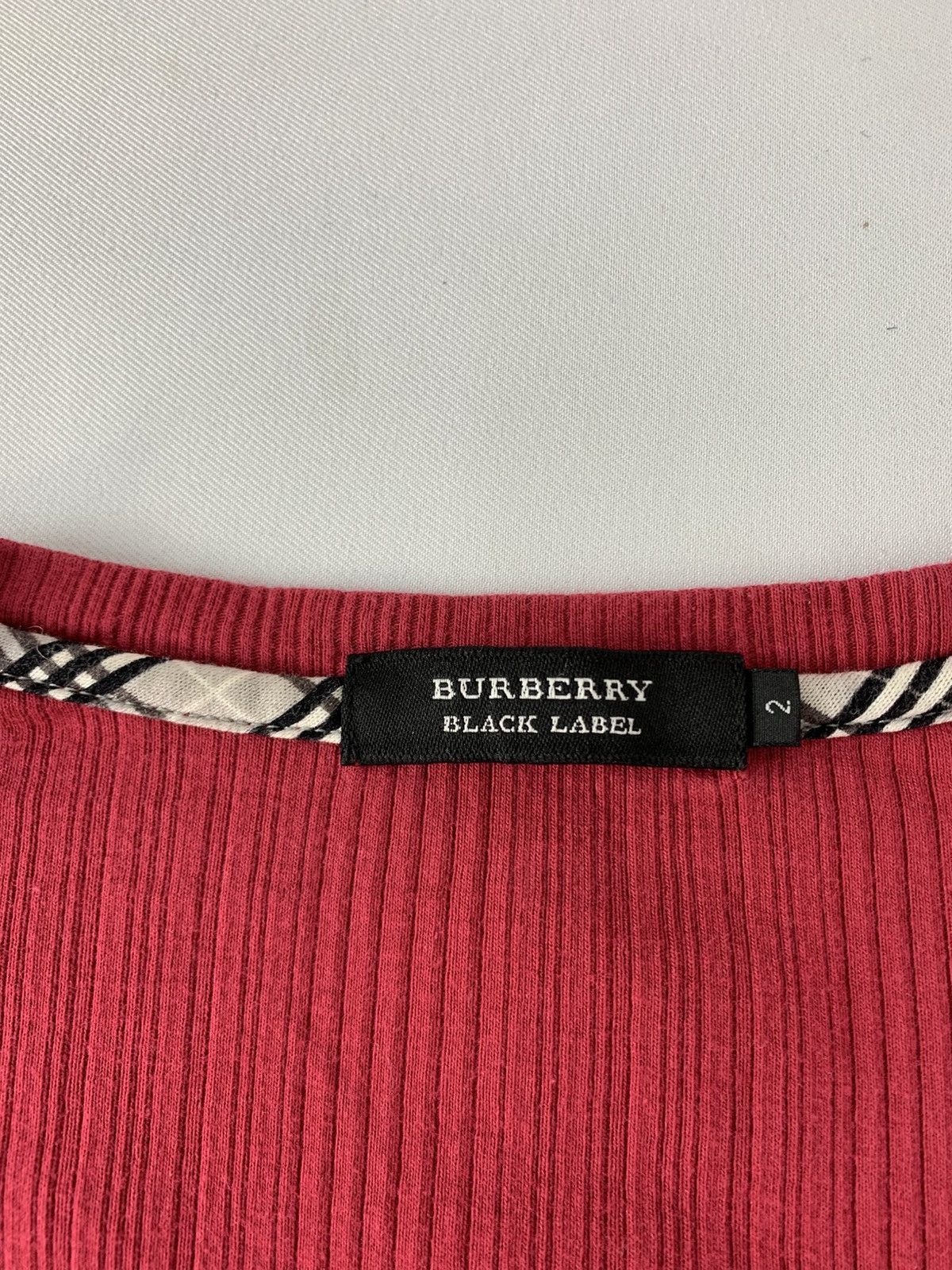 Burberry Hype Burberry Black Label Longsleeve Small Logo Tee Tshirt Size US S / EU 44-46 / 1 - 5 Thumbnail