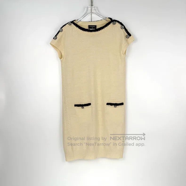 Chanel Chanel Beige shoulder button wool dress Size XS / US 0-2 / IT 36-38 - 3 Thumbnail
