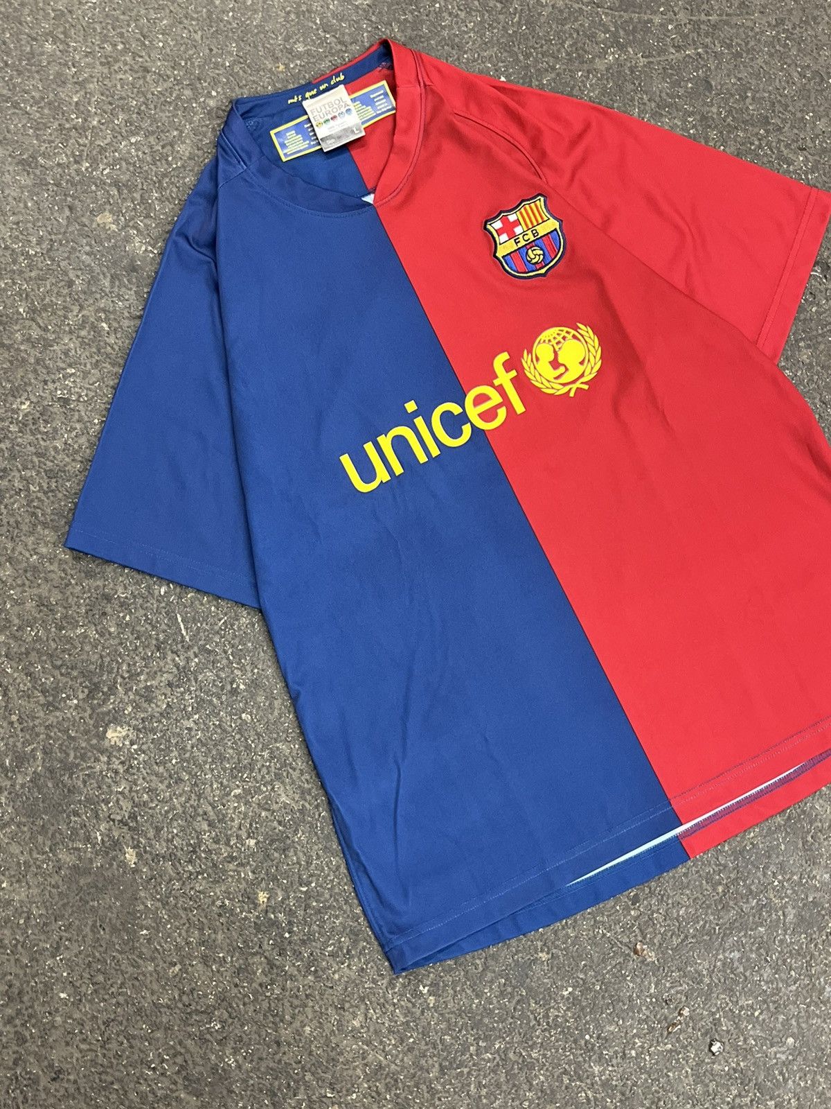 Vintage FC Barcelona soccer jersey vintage streetwear hype rare y2k Size US L / EU 52-54 / 3 - 2 Thumbnail