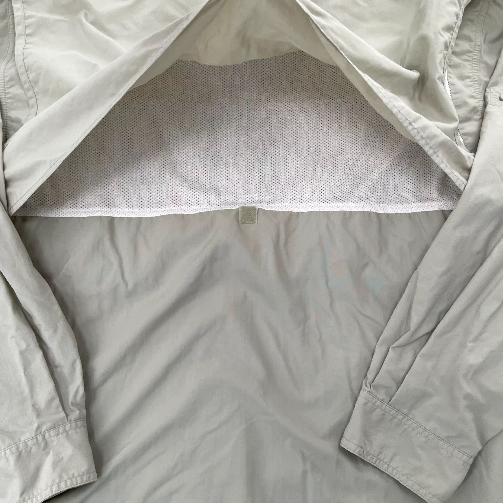 Vintage Vintage Cabela's Long Sleeve Button-Up Shirt Men XL Beige Nylon Casual Outdoor Fish Guidewear Size US XL / EU 56 / 4 - 6 Thumbnail