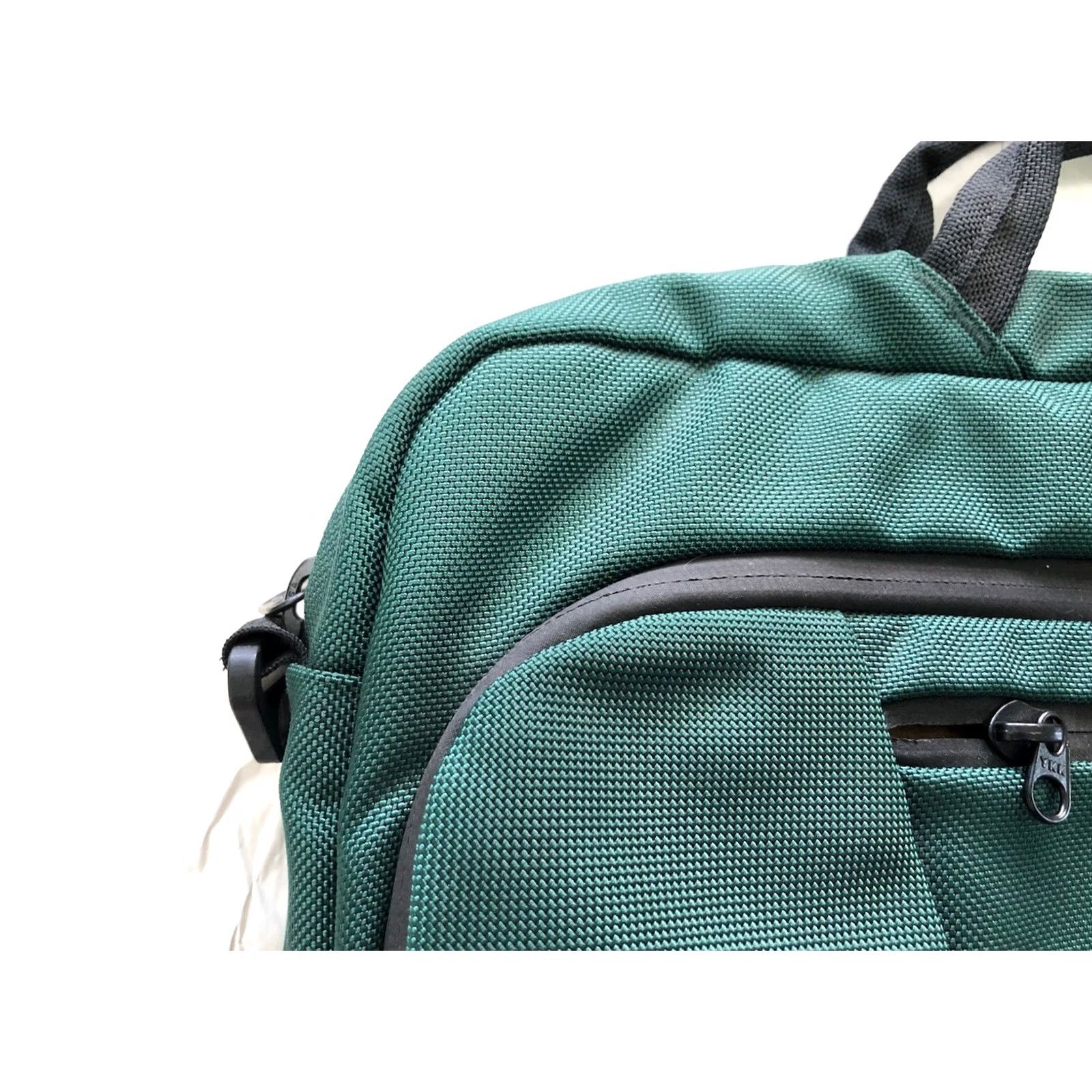 Vintage TOM BIHN Green Laptop Messenger Briefcase Bag Computer Case - Used Once Size ONE SIZE - 4 Thumbnail