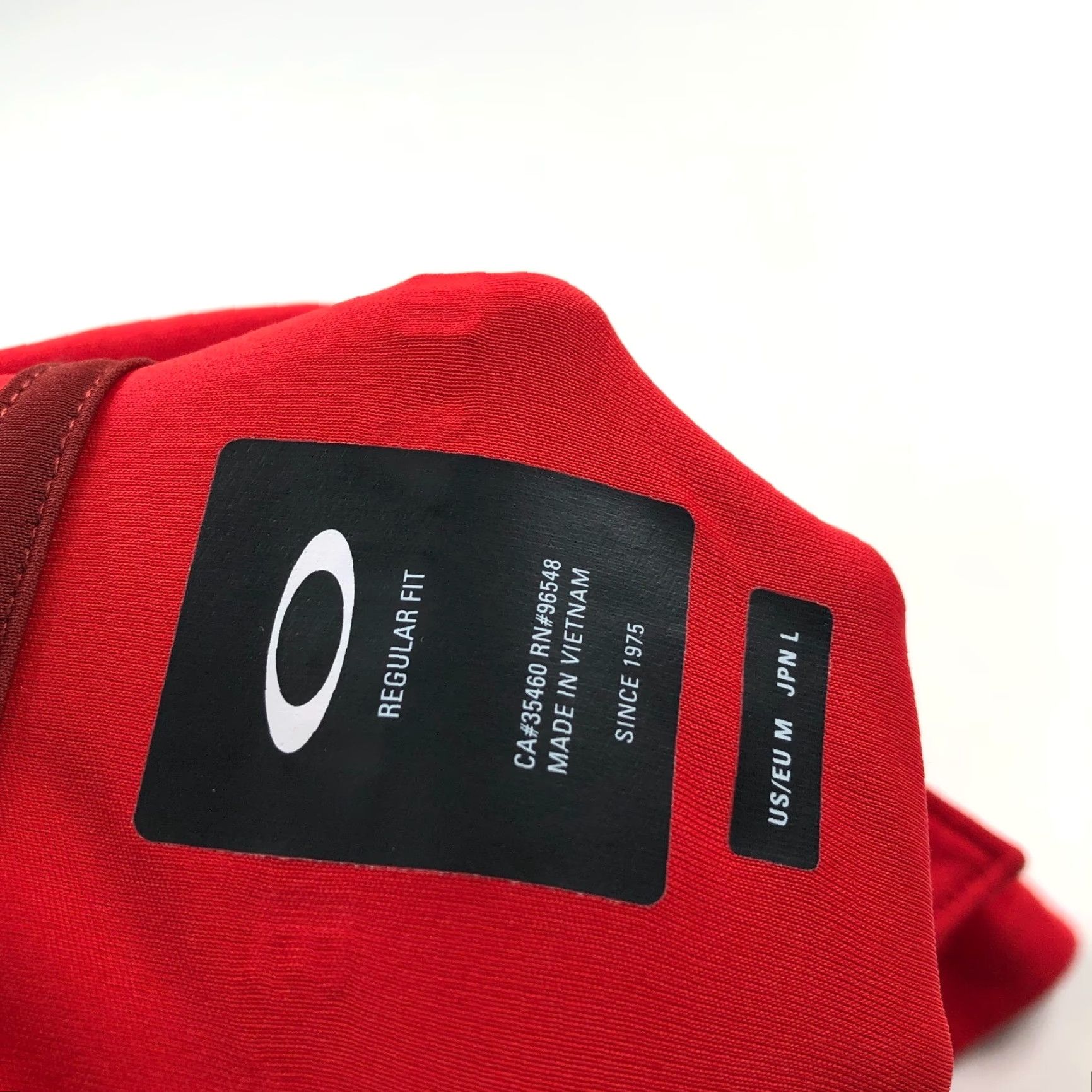Oakley Oakley Polo Shirt Red Solid Short Sleeve Button Stretch Golf Shirt M Regular Mens Sports Size US M / EU 48-50 / 2 - 7 Thumbnail