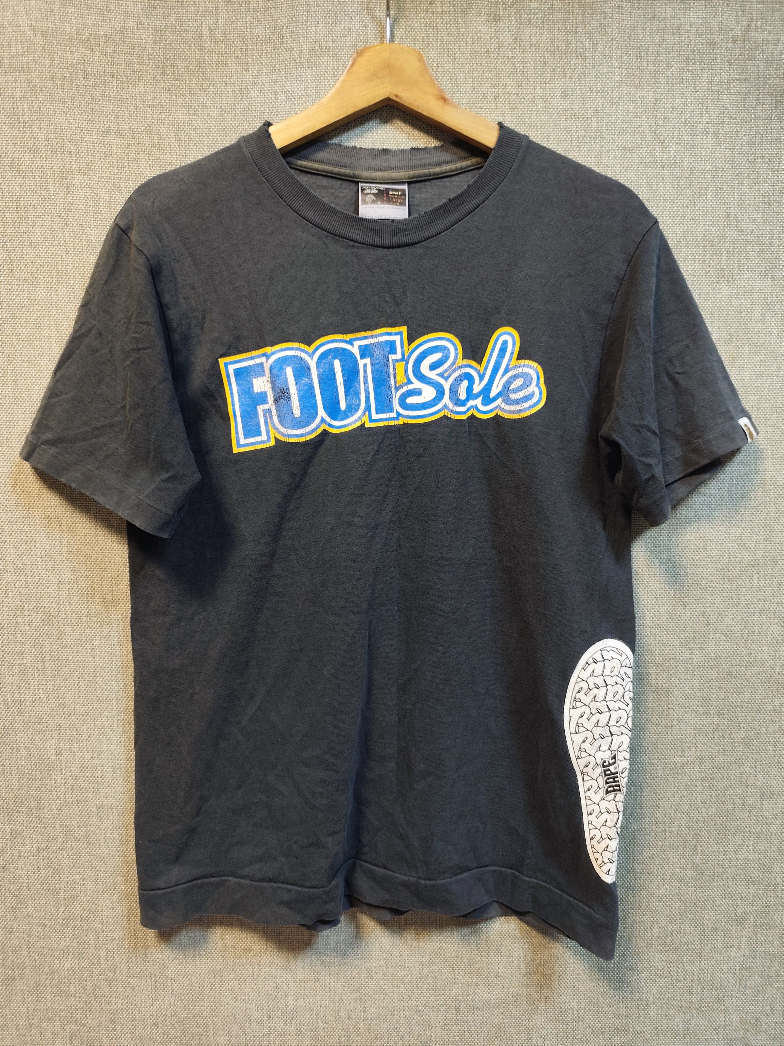 Bape Vintage t shirt bape foot sale Size US S / EU 44-46 / 1 - 1 Thumbnail