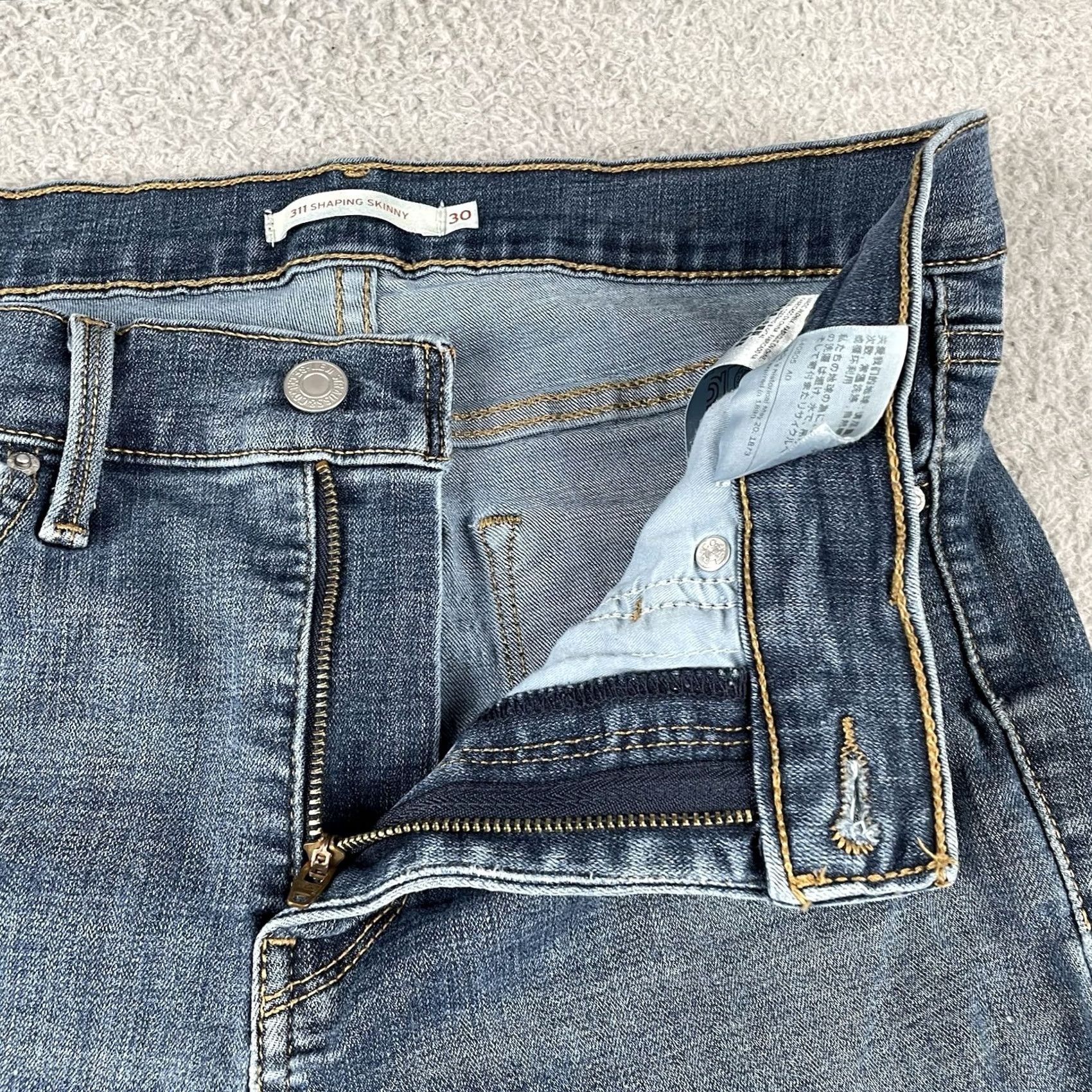 Levi's VINTAGE Levi’s Blue Denim Jeans 311 Shaping Skinny Women’s Size 30 EUC Size 30" / US 8 / IT 44 - 6 Thumbnail