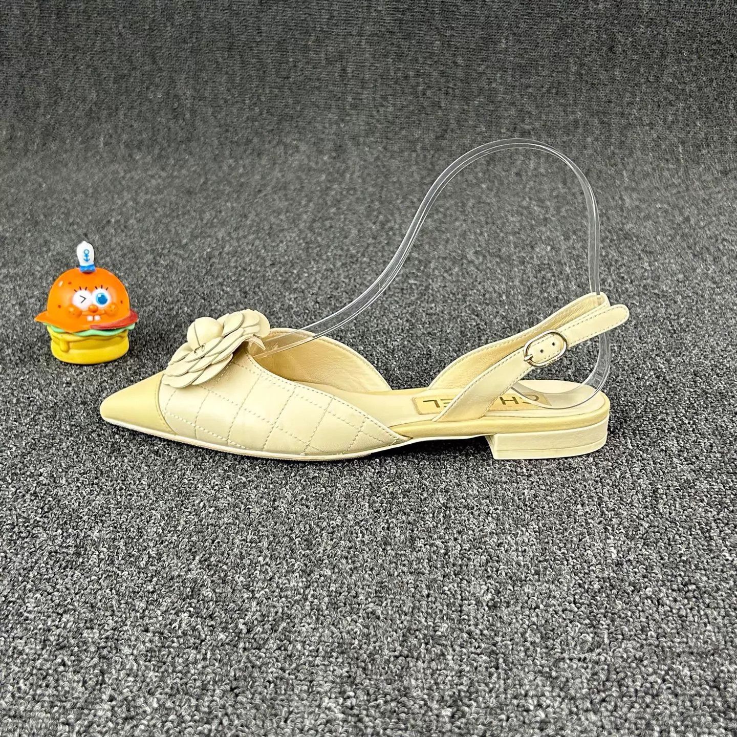 Chanel Chanel Camellia Low Heel Pumps Size 35.5 Size US 5 / IT 35 - 3 Thumbnail