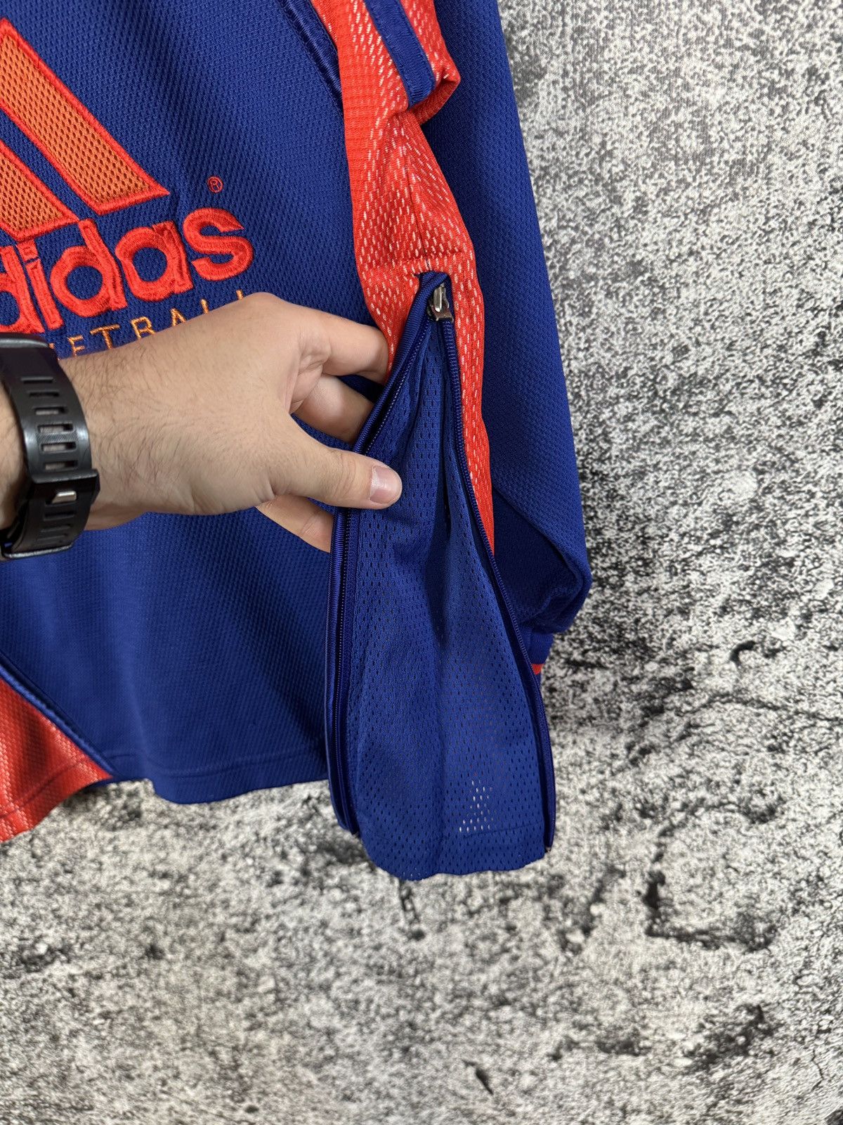 Adidas Kids Adidas Basketball Vintage 90s Sweatshirt Retro Big Logo Size US XS / EU 42 / 0 - 8 Thumbnail
