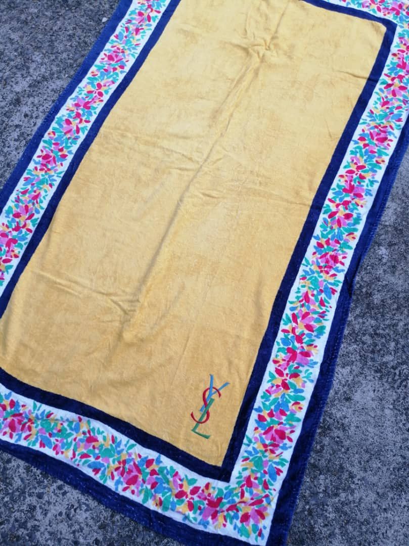 Yves Saint Laurent Yves Saint Laurent Made In Japan Nice Design Towel Size ONE SIZE - 2 Thumbnail