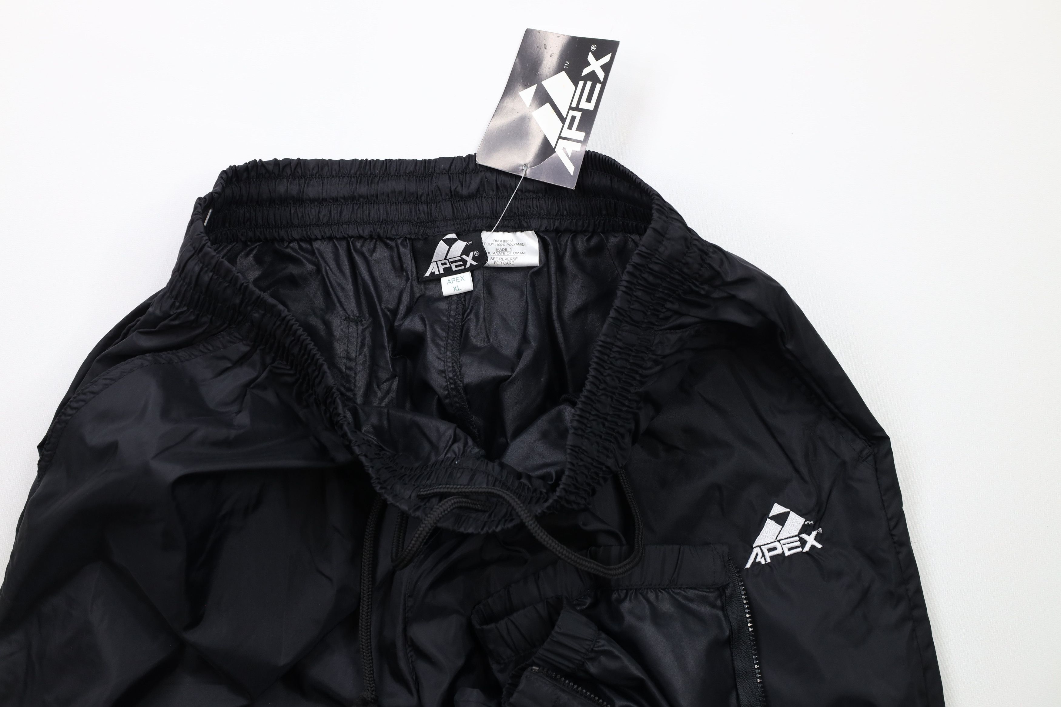 Vintage Deadstock Vintage 90s Streetwear Joggers Jogger Pants Black Size US 38 / EU 54 - 7 Thumbnail