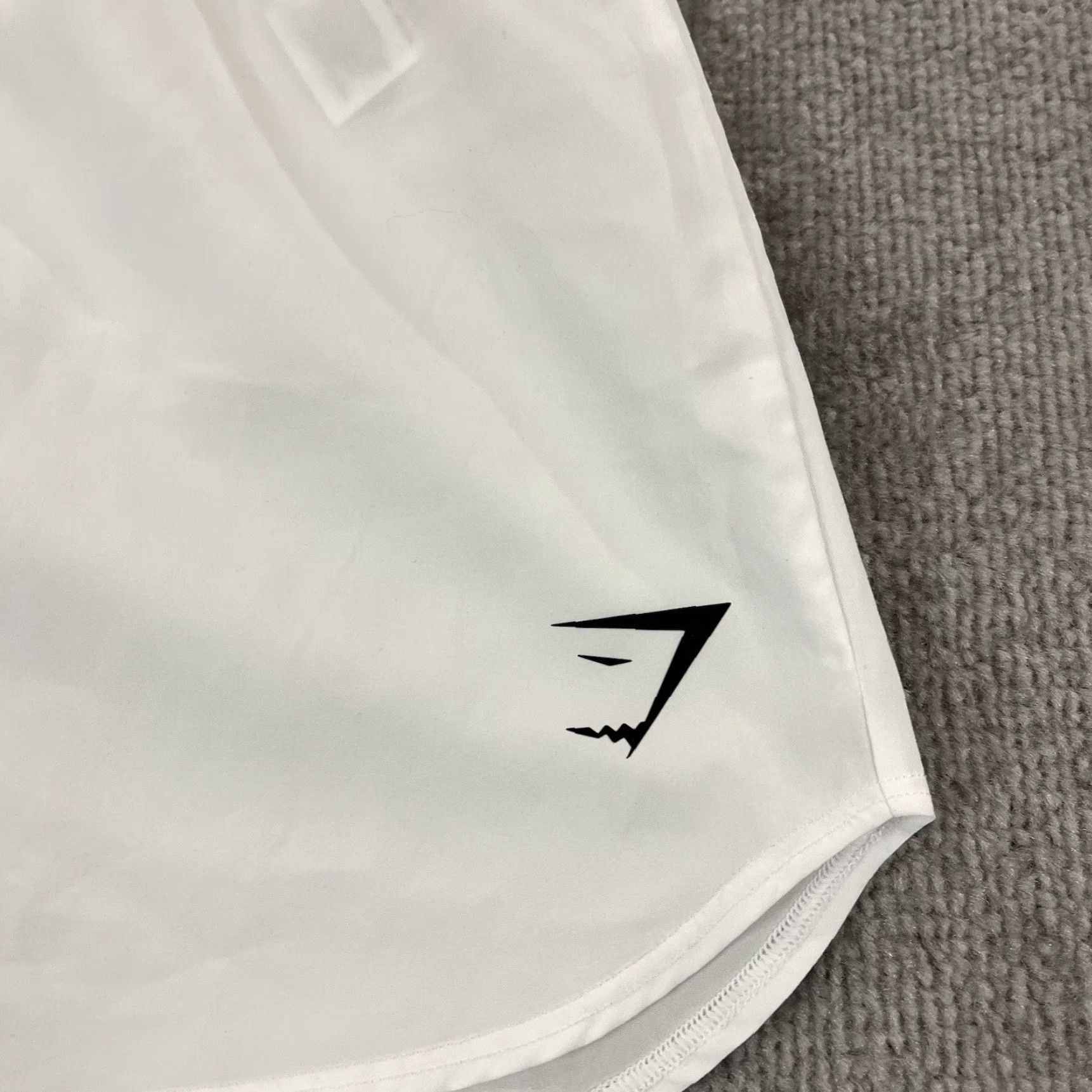 Gymshark GYMSHARK Shorts Womens Medium White Lightweight 3" Running Training Gym & Training Casual Sport Shorts Mens Womens Size 32" / US 10 / IT 46 - 3 Thumbnail