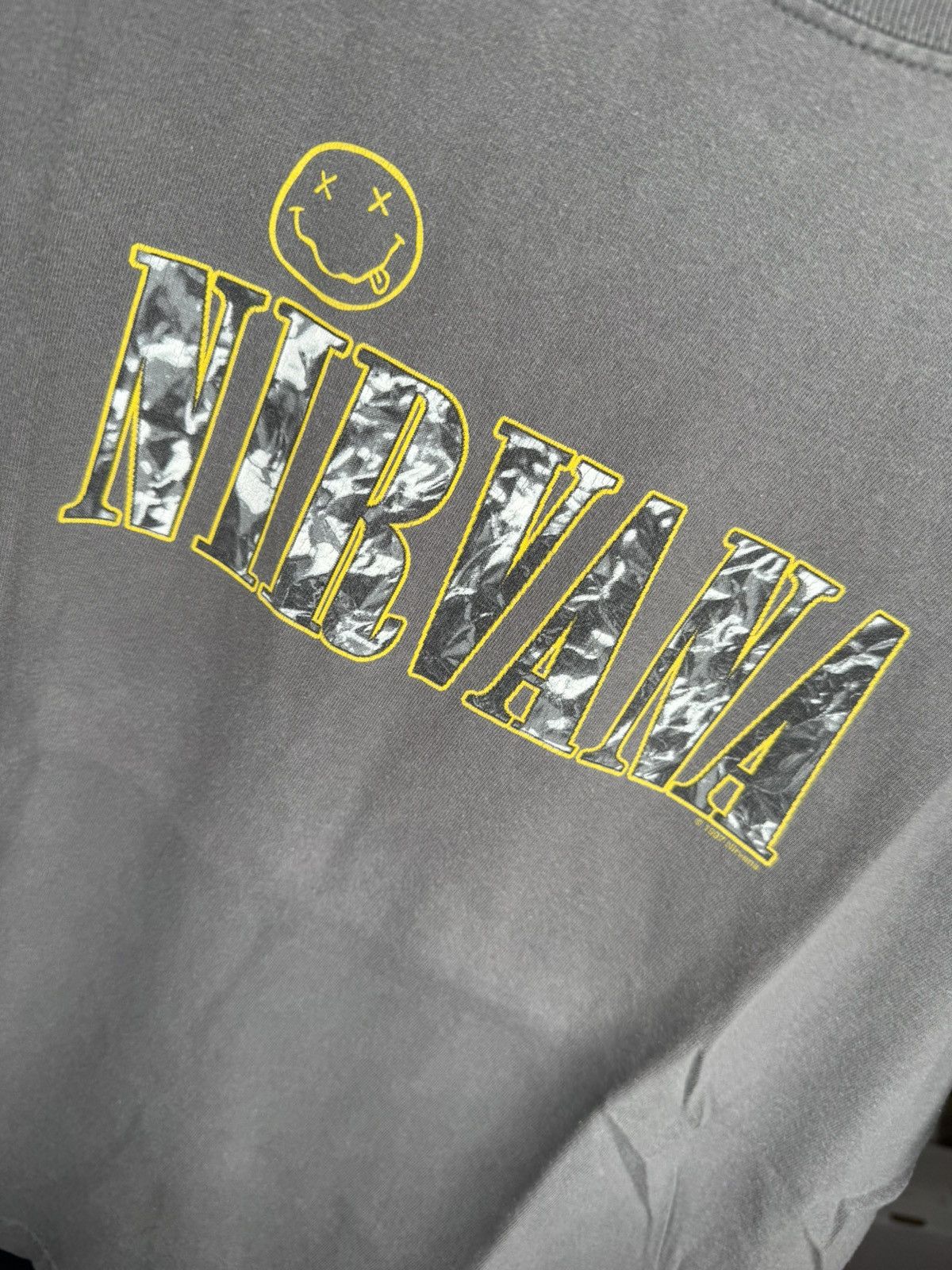 Band Tees Vintage 90s 1997 Nirvana Logo T-Shirt Band Tee Kurt Cobain Size US M / EU 48-50 / 2 - 2 Thumbnail