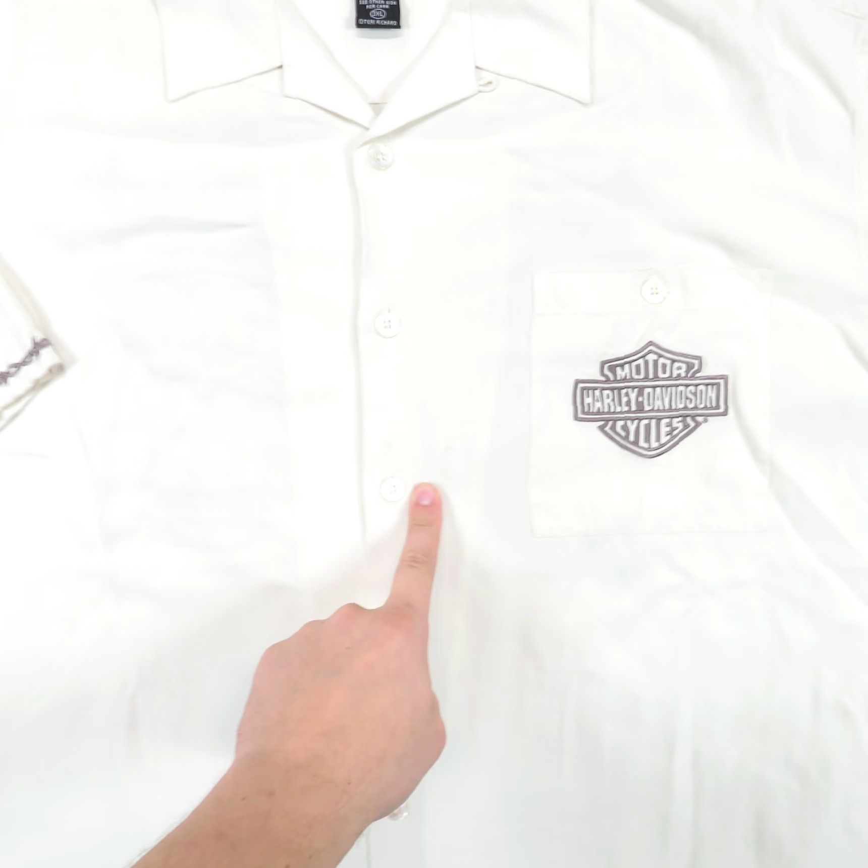 Harley Davidson VINTAGE Harley-Davidson Shirt Mens XXXL Silk Motorcycle Barbwire Hawaiian Tori Richard Size US XXL / EU 58 / 5 - 7 Thumbnail