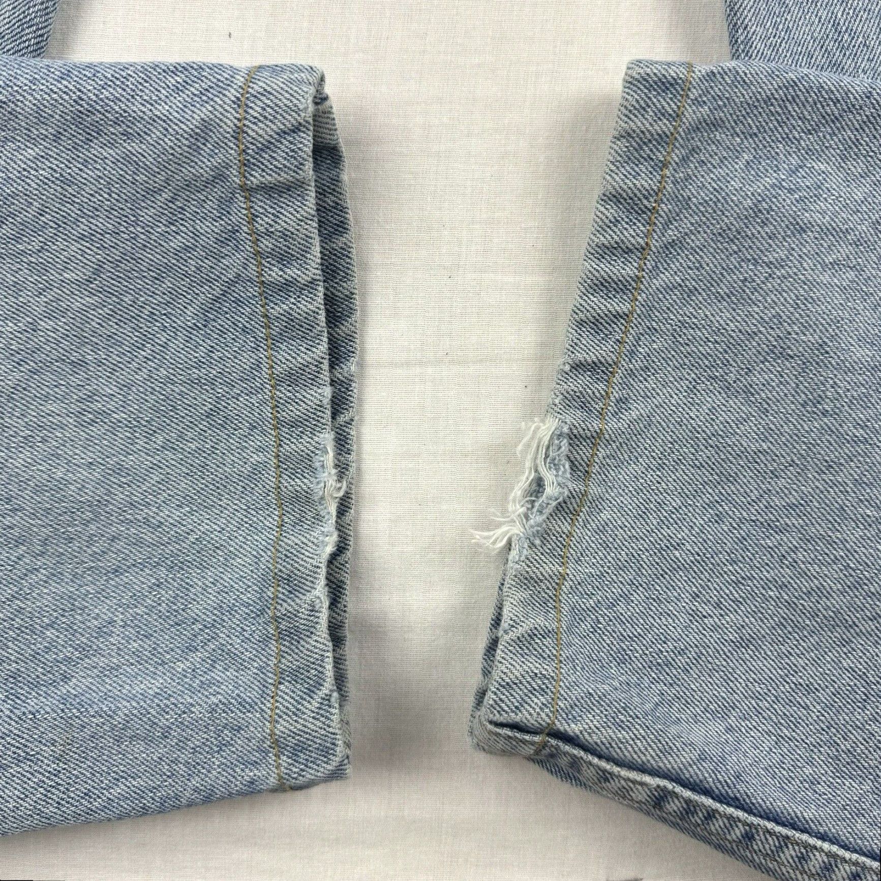 Tommy Hilfiger VINTAGE Tommy Hilfiger Jeans Adult 38x30 Blue Grunge Y2K 90s Hipster Punk Pants Regular Mens Jeans 90s Style Straight Size US 38 / EU 54 - 7 Thumbnail