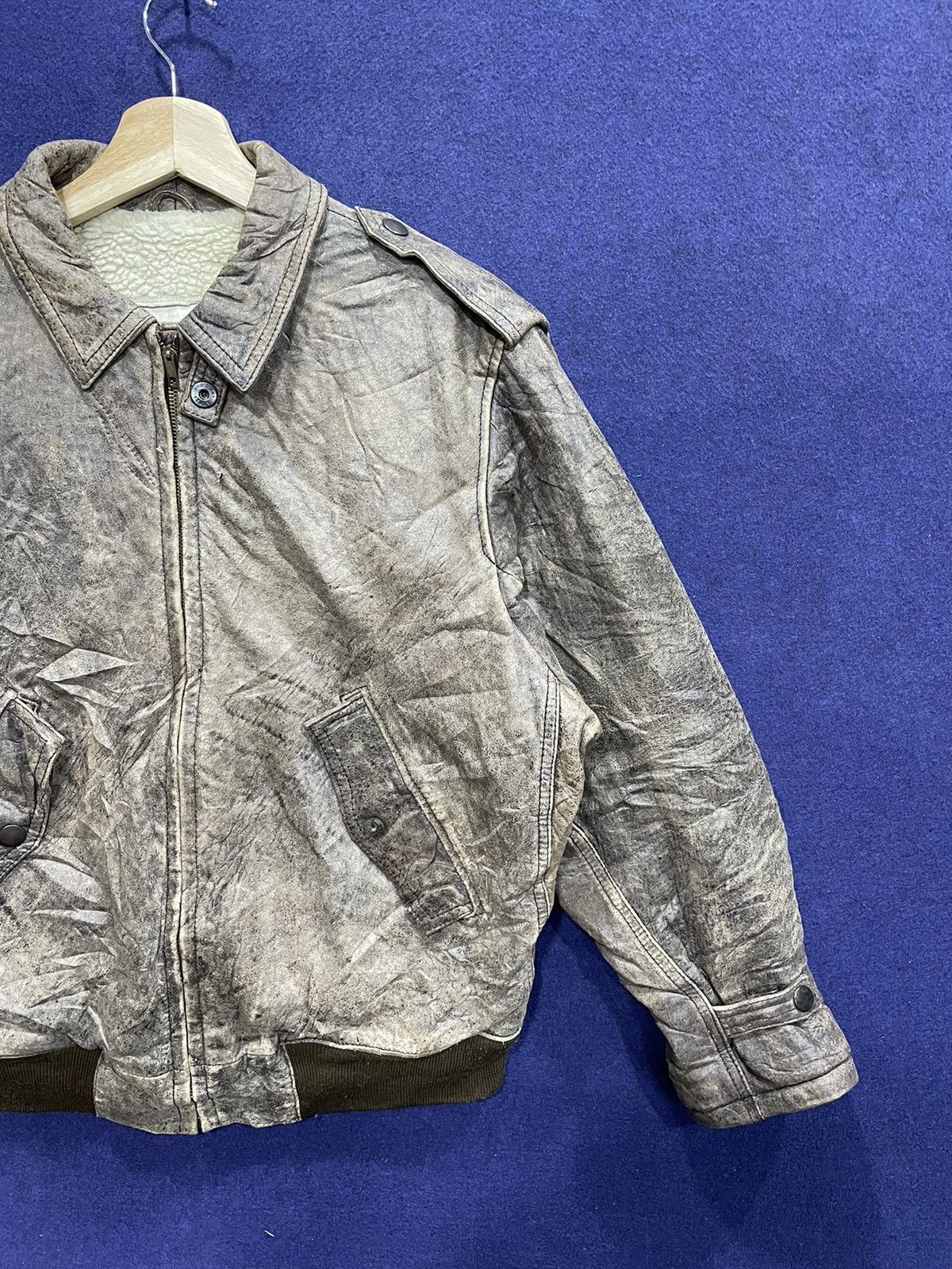 Vintage Vintage 80s Army Bomber Leather Jacket Lucky Raider Size US M / EU 48-50 / 2 - 2 Thumbnail