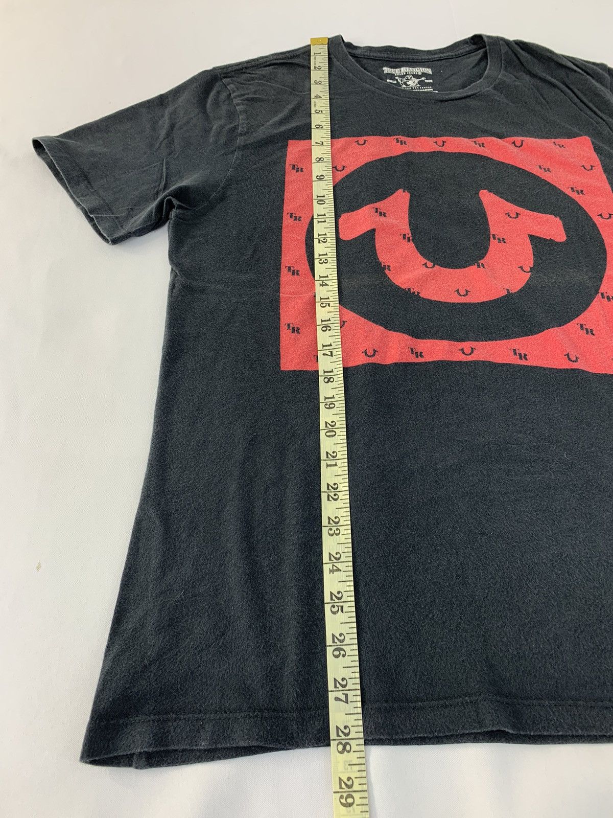 Japanese Brand × True Religion True Religion TR Horseshoe Chest Logo Crewneck Big Logo Tee Size US M / EU 48-50 / 2 - 9 Thumbnail
