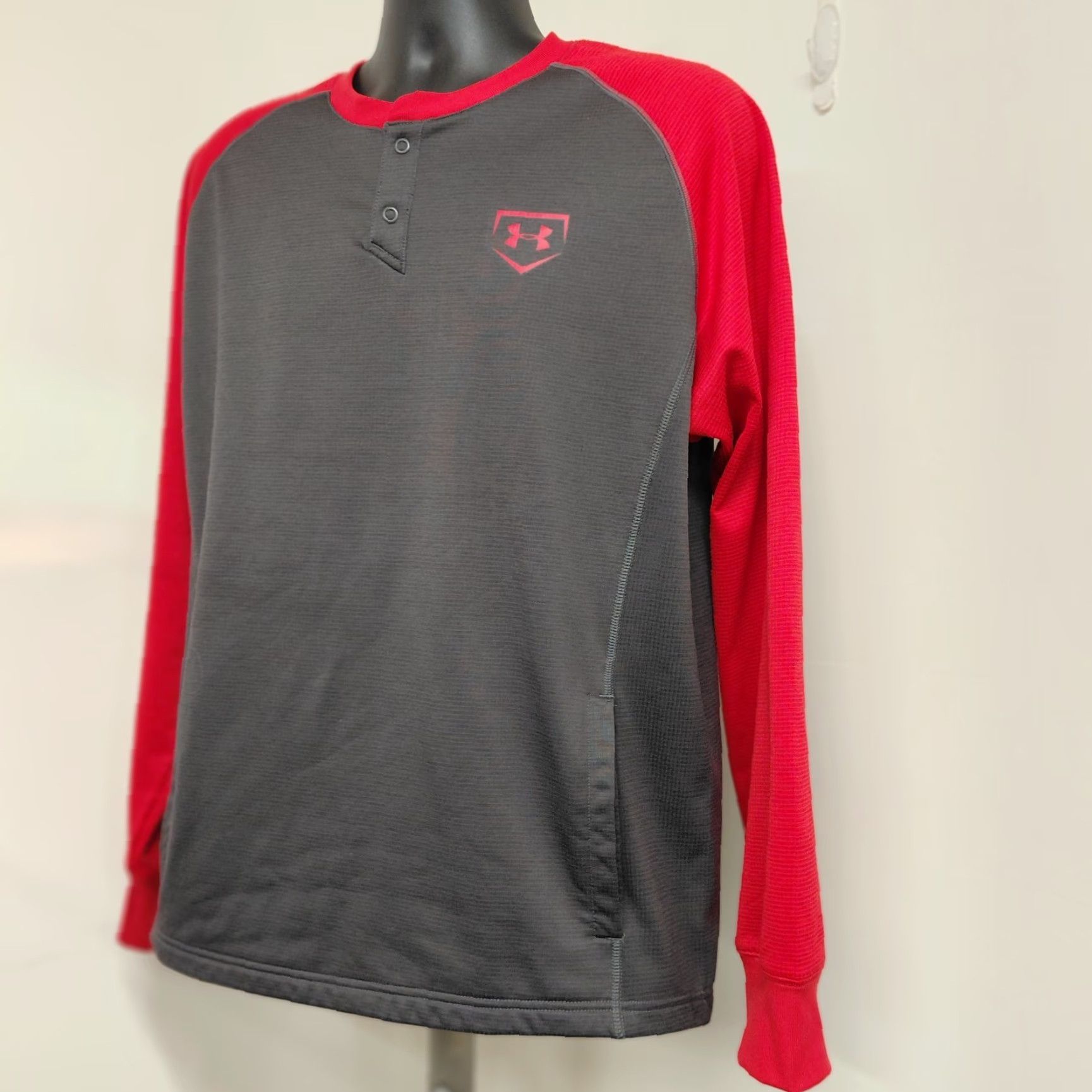 Under Armour UNDER ARMOUR Baseball Shirt Mens Large Long Sleeve Henley Carbon/Red Training Activewear Shirt Mens L Carbon Heather Red Size US L / EU 52-54 / 3 - 2 Thumbnail