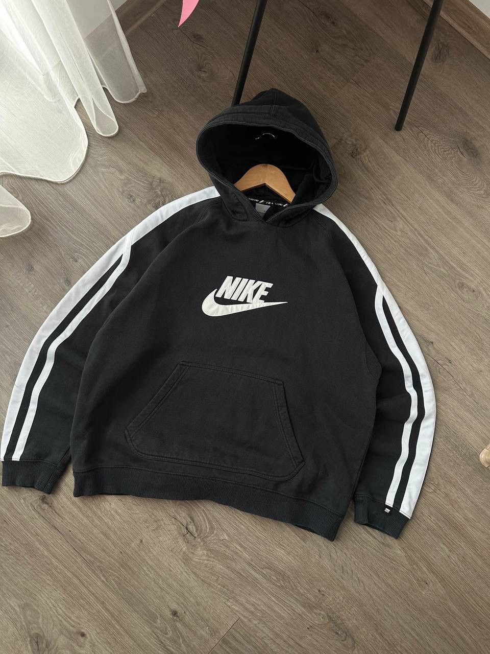Nike × Vintage Vintage Nike Black Center Logo Hoodie Size US XL / EU 56 / 4 - 7 Thumbnail