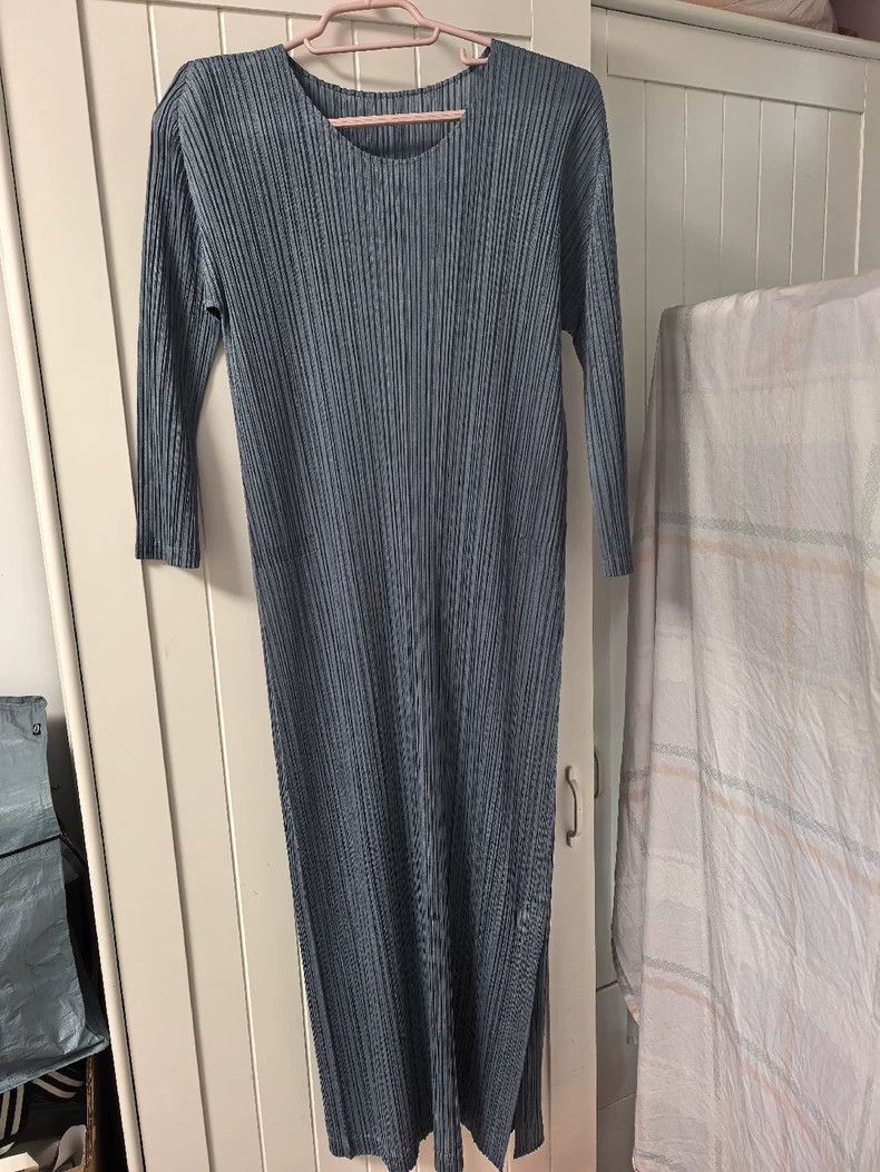 Issey Miyake Issey Miyake Pleated Elegant Dress - dmc Size US 30 / EU 46 - 1 Thumbnail