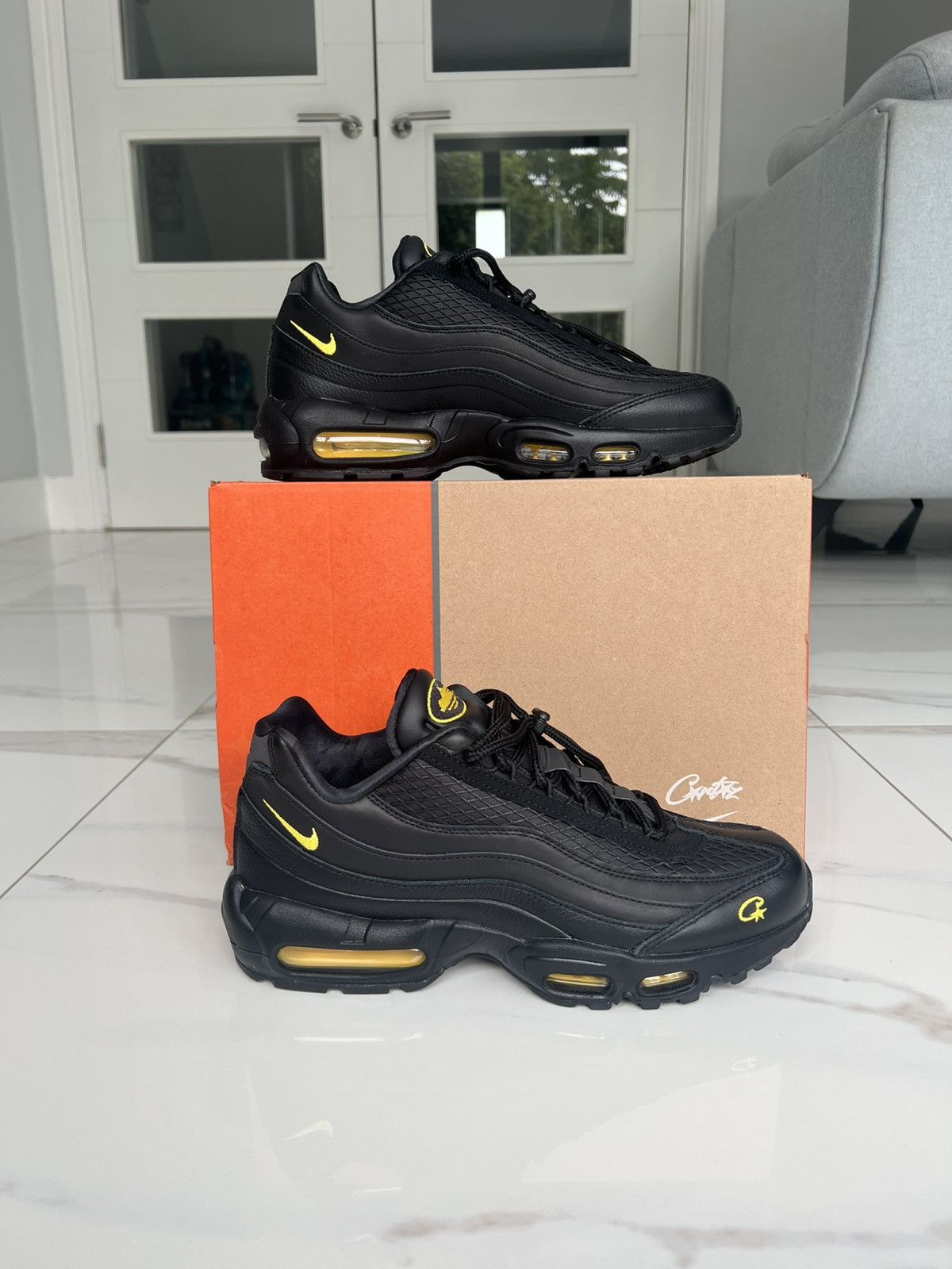 Corteiz × Nike Corteiz Air Max 95 Honey Blacks Size US 11 / EU 44 - 1 Thumbnail