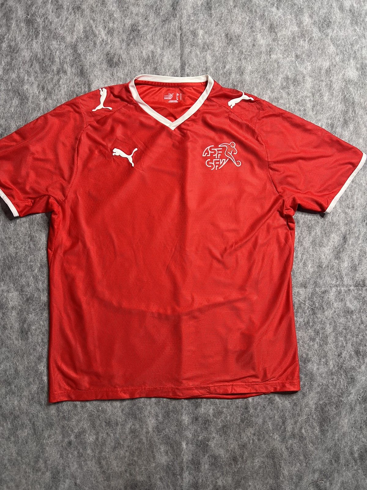 Puma Switzerland Swiss Soccer Football Jersey Size US L / EU 52-54 / 3 - 1 Thumbnail