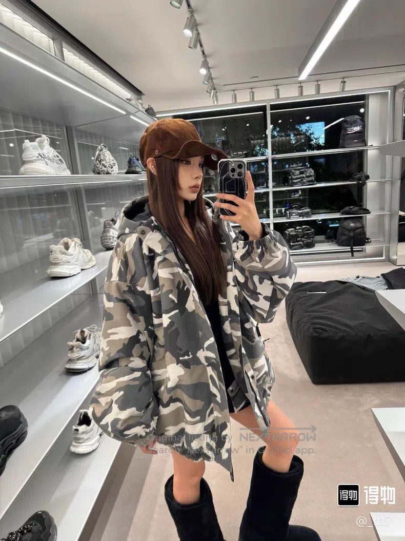 Balenciaga Balenciaga Camouflage ski jacket Size US S / EU 44-46 / 1 - 6 Thumbnail