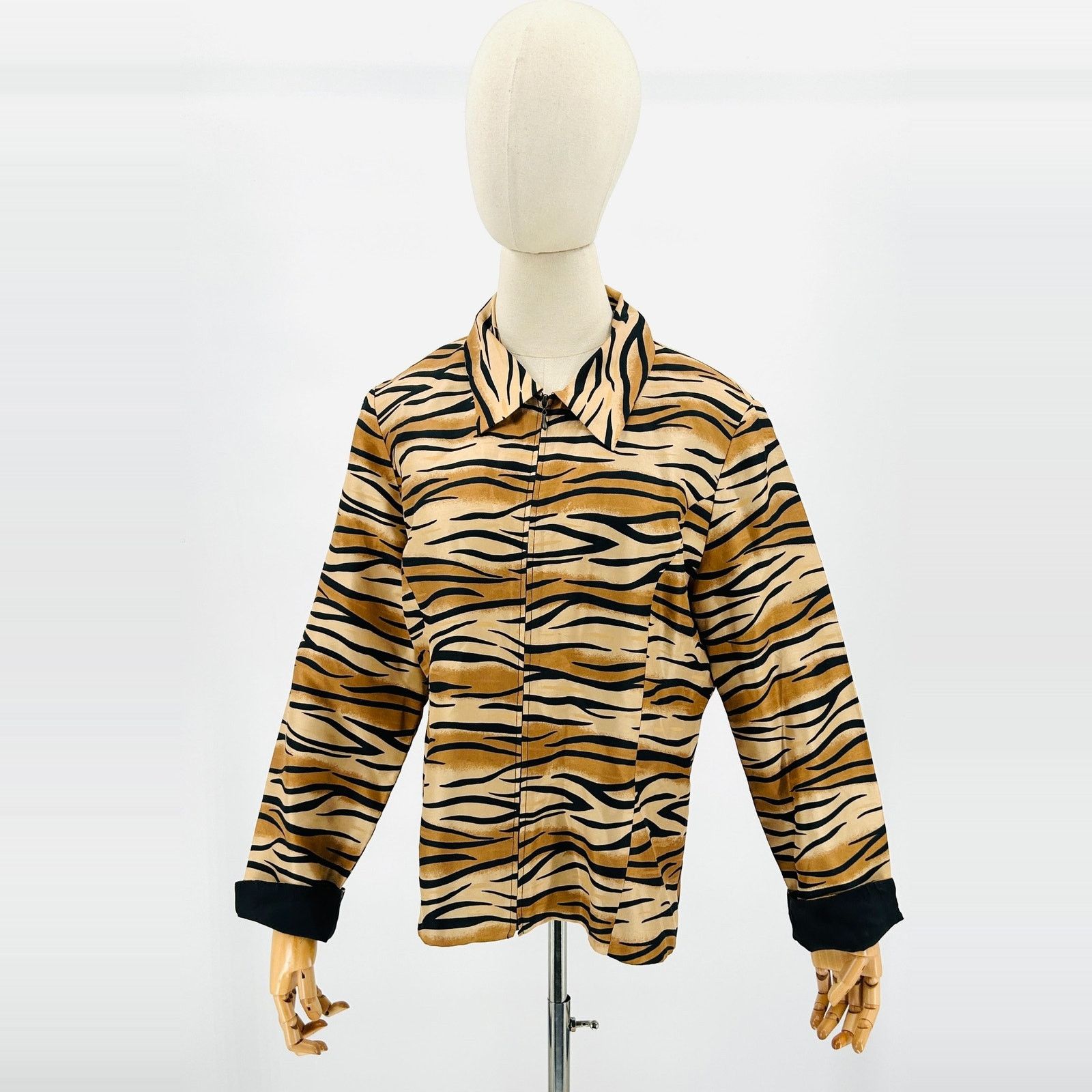 Vintage Vintage Y2K Silkland Tiger Stripe Animal Print Silk Jacket Size L / US 10 / IT 46 - 1 Thumbnail