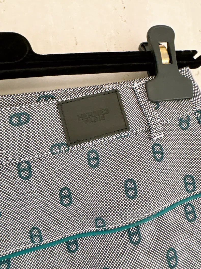 Hermes Hermes Grey-Green Pig Nose Button Skirt Size 42" / US 20 - 5 Thumbnail
