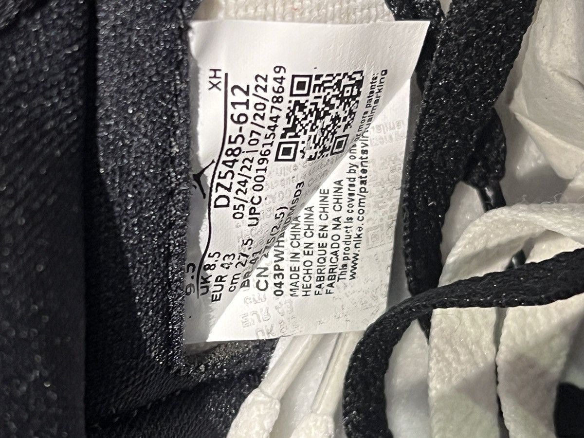 Jordan Brand Air Jordan 1 Retro High OG Chicago Lost and Found Size US 9.5 / EU 42-43 - 8 Thumbnail