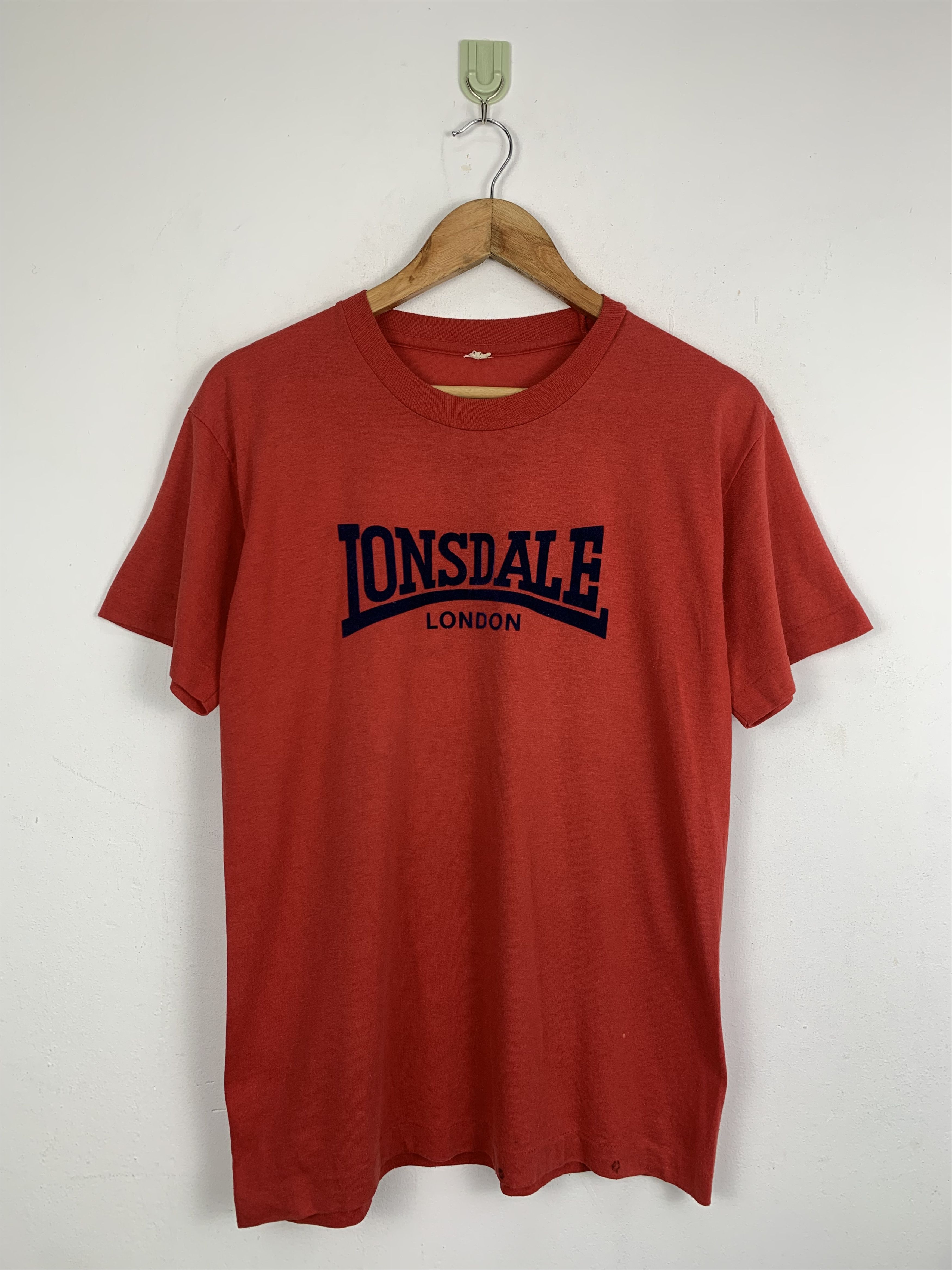 Lonsdale × Vintage Vintage 80s Lonsdale Single Stich Paper Thin T Shirt TA0295 Size US M / EU 48-50 / 2 - 1 Thumbnail