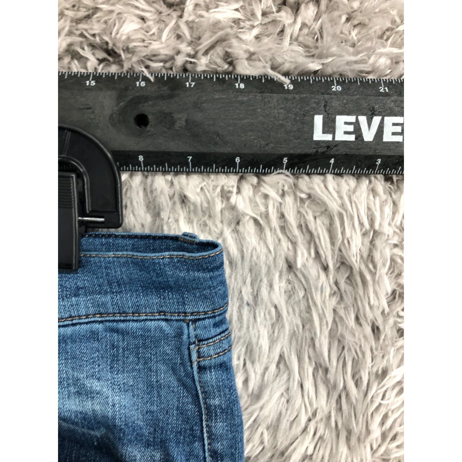 Vintage db Jeans Capri Size 12 Womens Medium Wash Blue Regular Fit 5-Pocket Denim Cotton Button Zipper Logo Belt Loops Inseam 25 in Vintage No Size 34" / US 12 / IT 48 - 2 Thumbnail