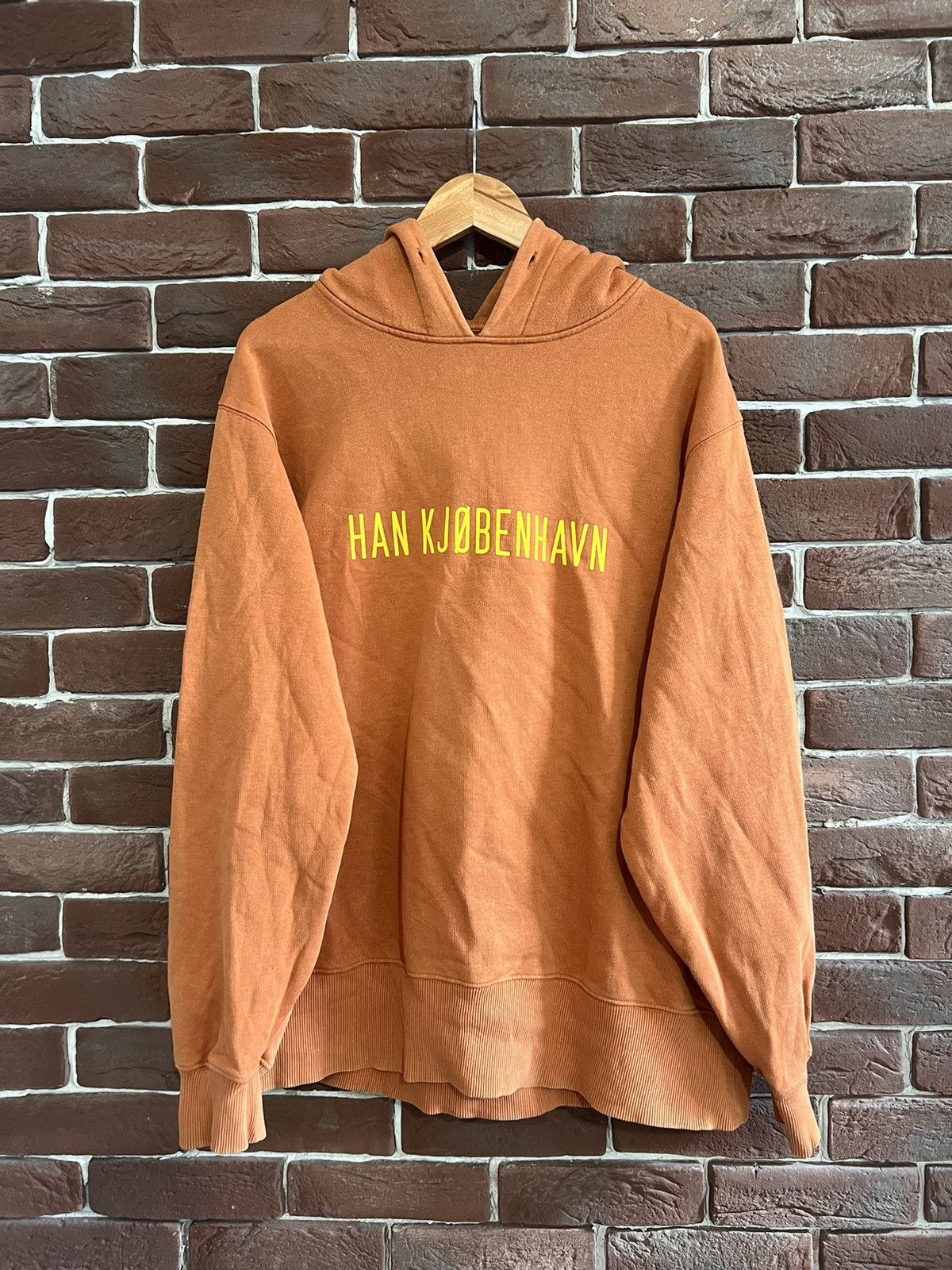 Han Kjobenhavn Rare Han Kjobenhavn Logo OrangE Hoodie Hype Streetwear XL Size US XL / EU 56 / 4 - 1 Thumbnail