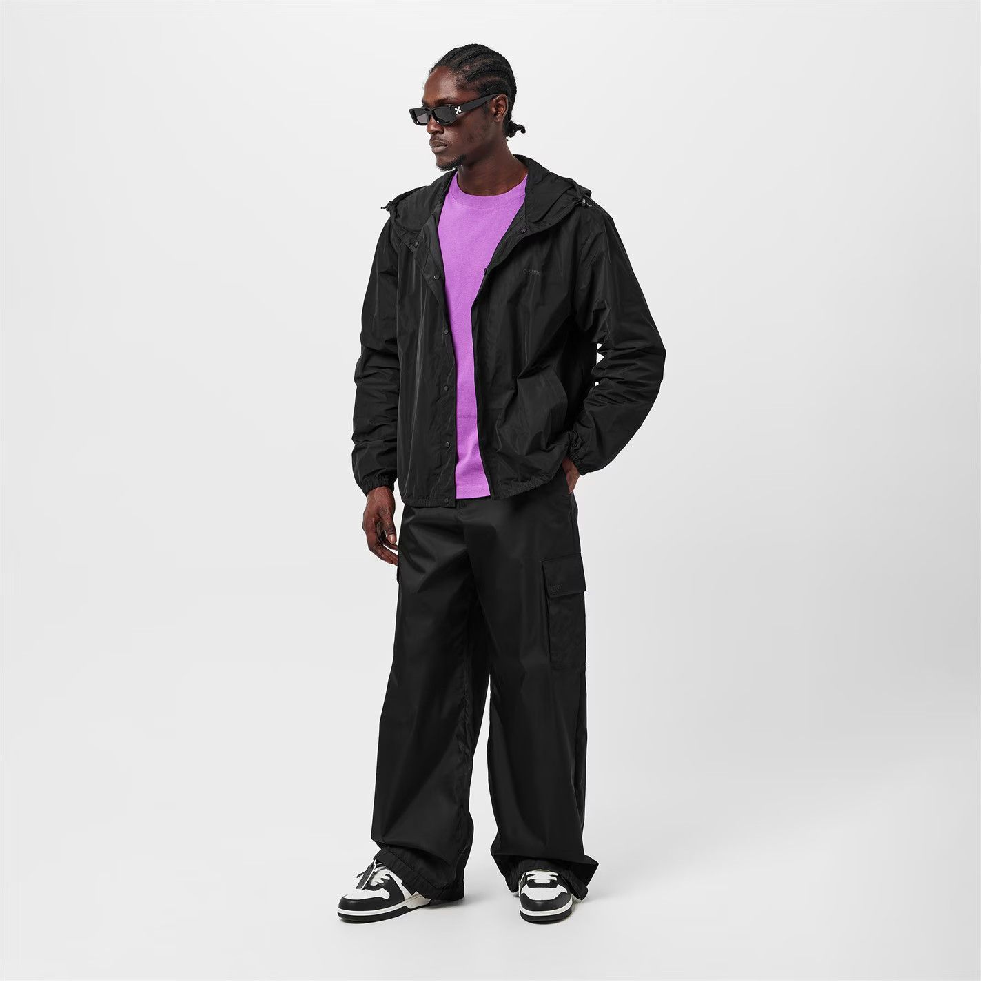 Off-White o1g2r1mq0326 Technical Fabric Hooded Windbreaker Jacket Size US S / EU 44-46 / 1 - 6 Thumbnail