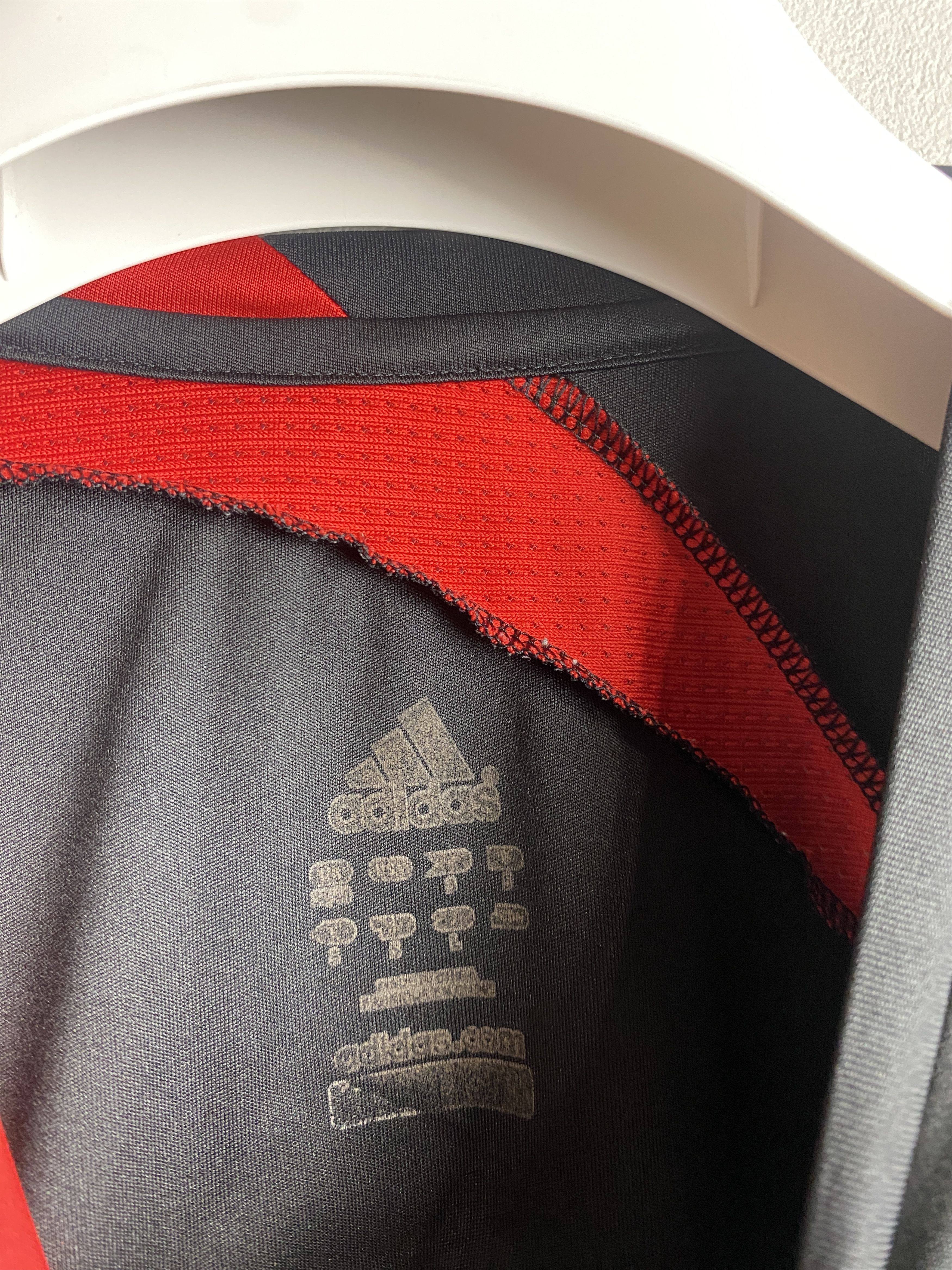 Adidas Adidas Liverpool soccer jersey sport blokecore y2k opium Size US S / EU 44-46 / 1 - 3 Thumbnail