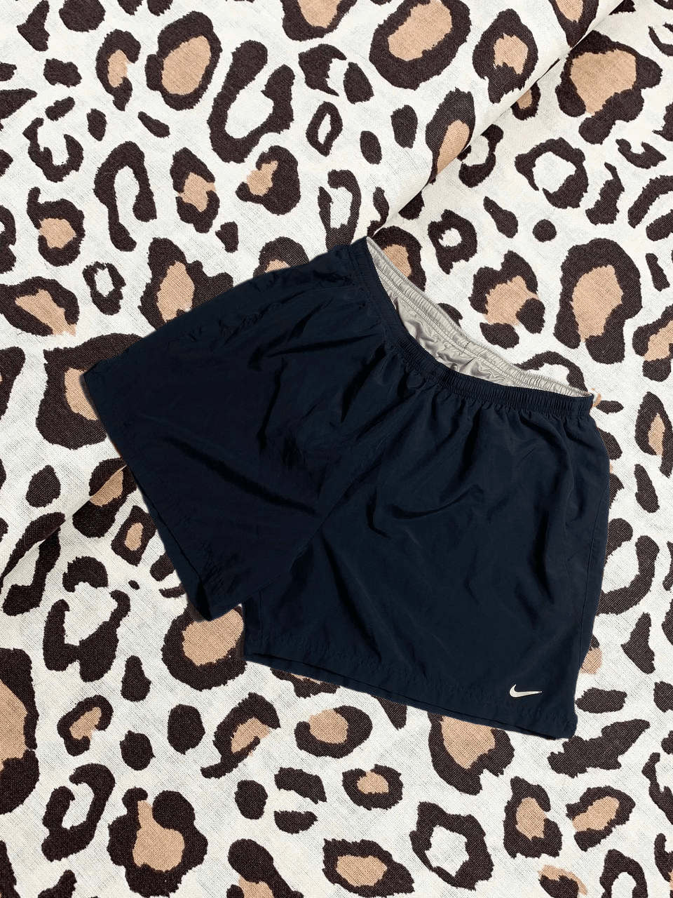 Nike Vintage Nike shorts 90s y2k Size US 36 / EU 52 - 1 Thumbnail