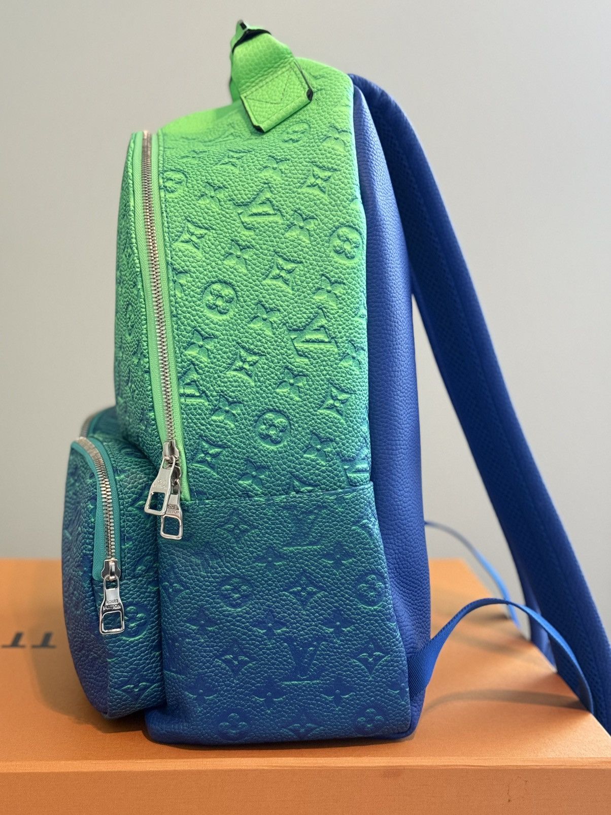 Louis Vuitton Louis Vuitton Multipockets Backpack Taurillon Illusion Size ONE SIZE - 4 Thumbnail