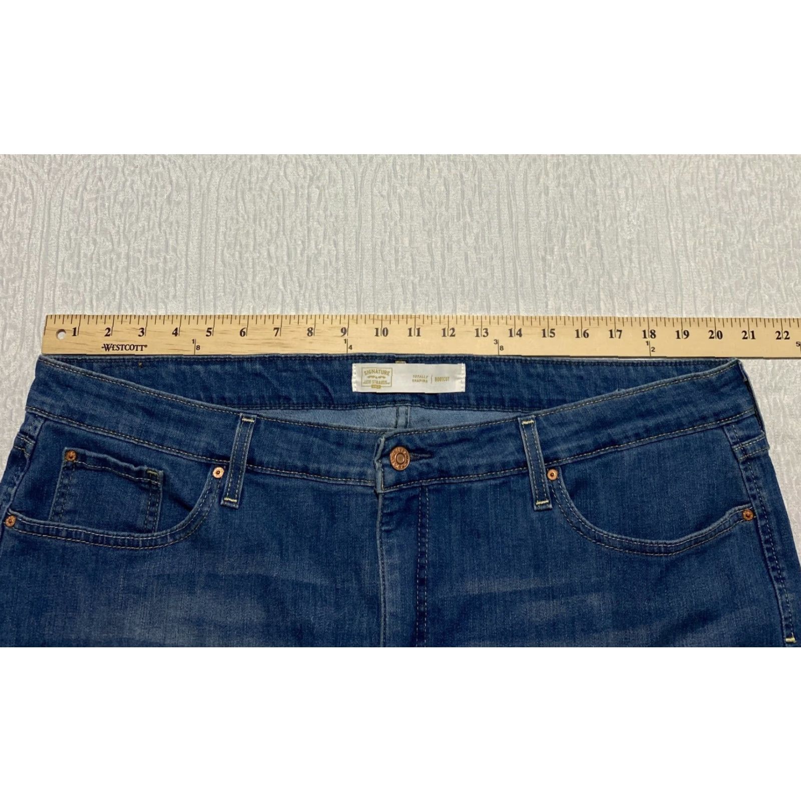 Vintage Levi Strauss Signature Gold Totally Shaping Bootcut Jeans Womens 22 40×29 Size 27" / US 4 / IT 40 - 3 Thumbnail