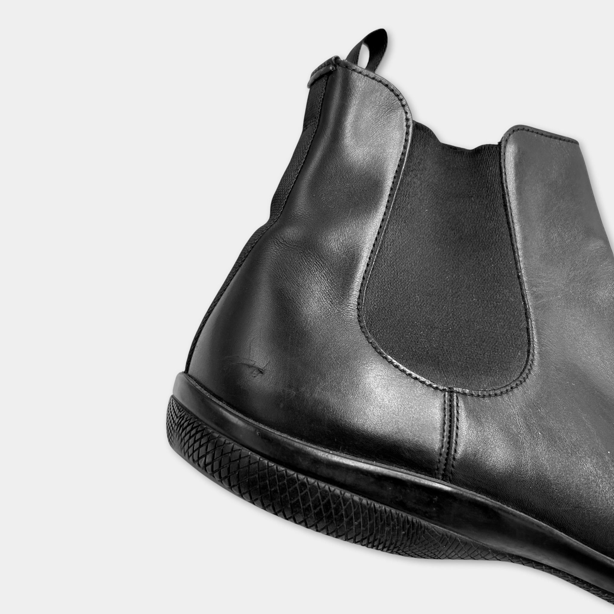 Prada Prada Laceless Black Leather Sneakers Size US 9 / EU 42 - 2 Thumbnail