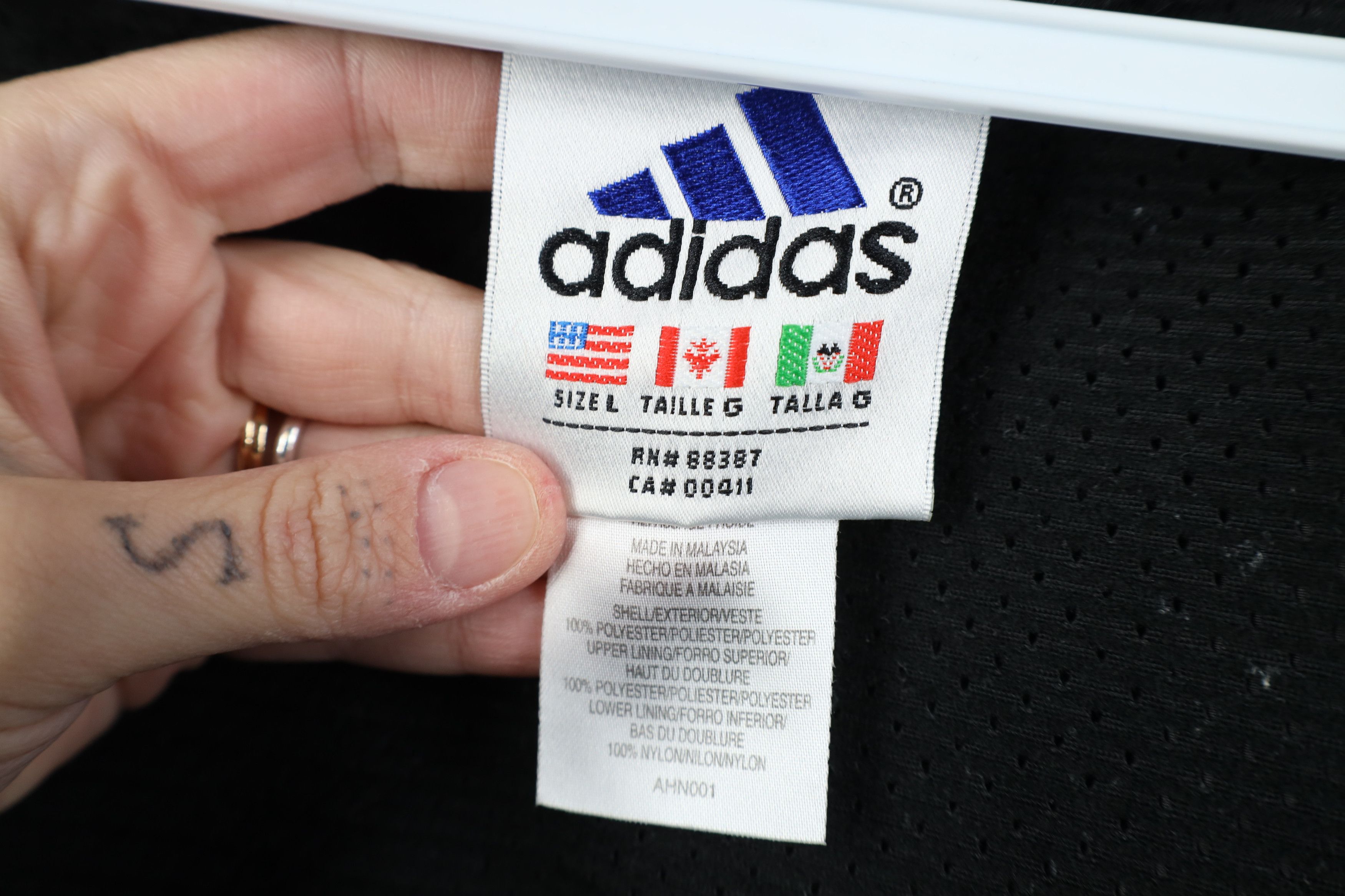 Adidas Vintage 90s Adidas Big Logo Full Zip Windbreaker Jacket Size US L / EU 52-54 / 3 - 11 Thumbnail