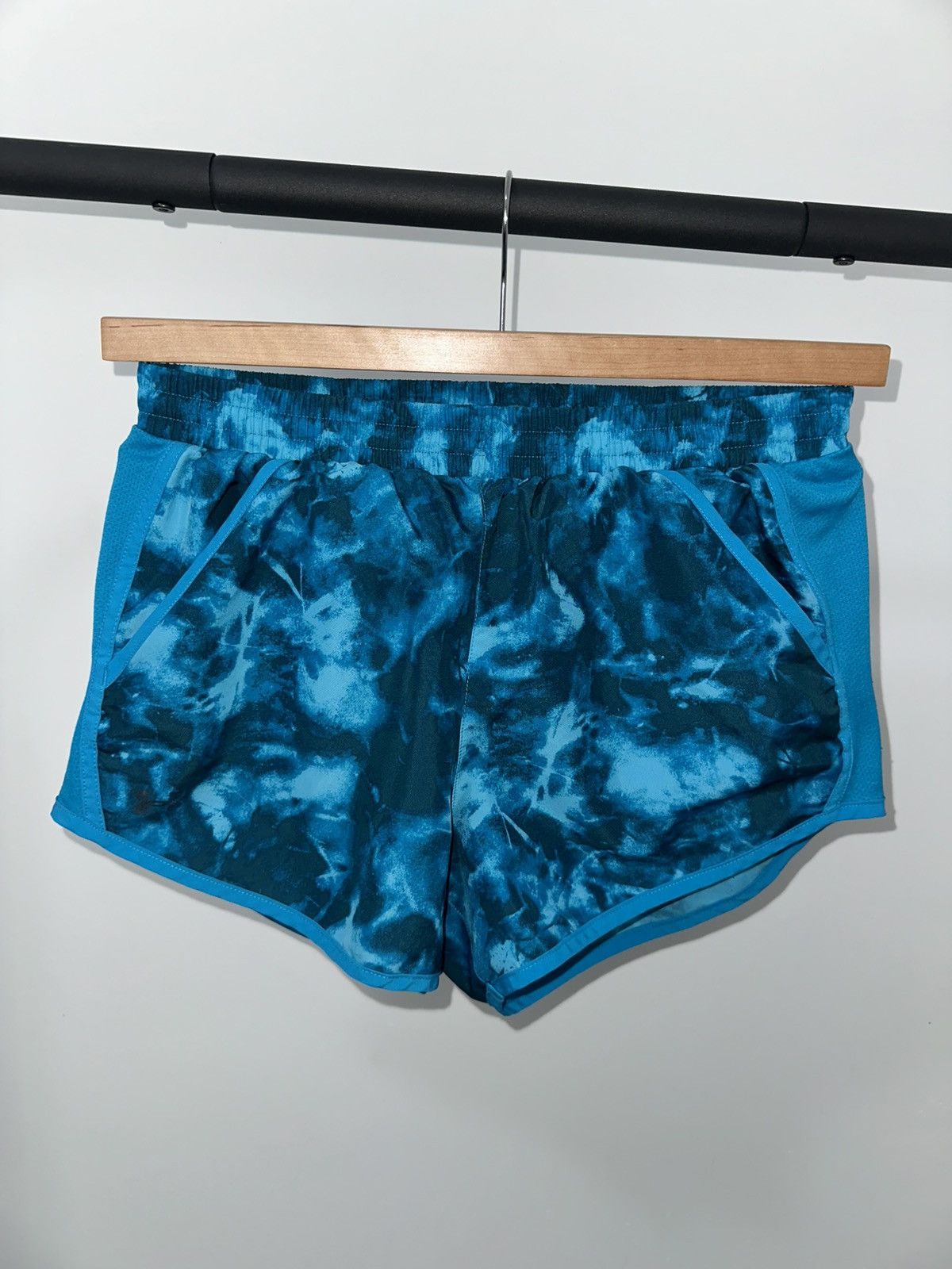 Under Armour Vintage Y2K Aqua Neo tie-dye Under Armor shorts small Size 27" / US 4 / IT 40 - 1 Thumbnail