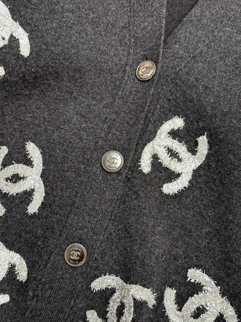 Chanel Chanel Shiny double C long-sleeved knitted cardigan coat Size XXS / US 00 / IT 34 - 4 Thumbnail
