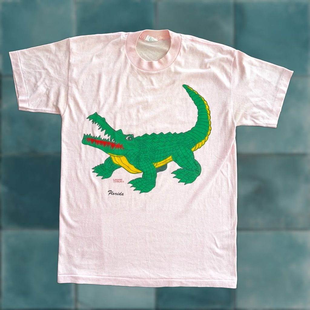 Vintage VINTAGE Alligator T Shirt Florida 80s Abstract 70s 90s Crocodile Pink Crew Neck Short Sleeve Men L Size US L / EU 52-54 / 3 - 1 Thumbnail