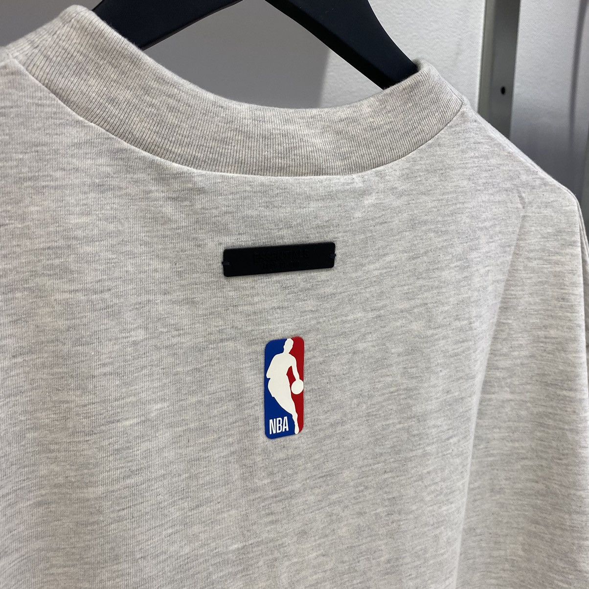 Essentials × NBA Fear of God Essentials x NBA Heat Tee Light Heather Grey Size US S / EU 44-46 / 1 - 4 Thumbnail