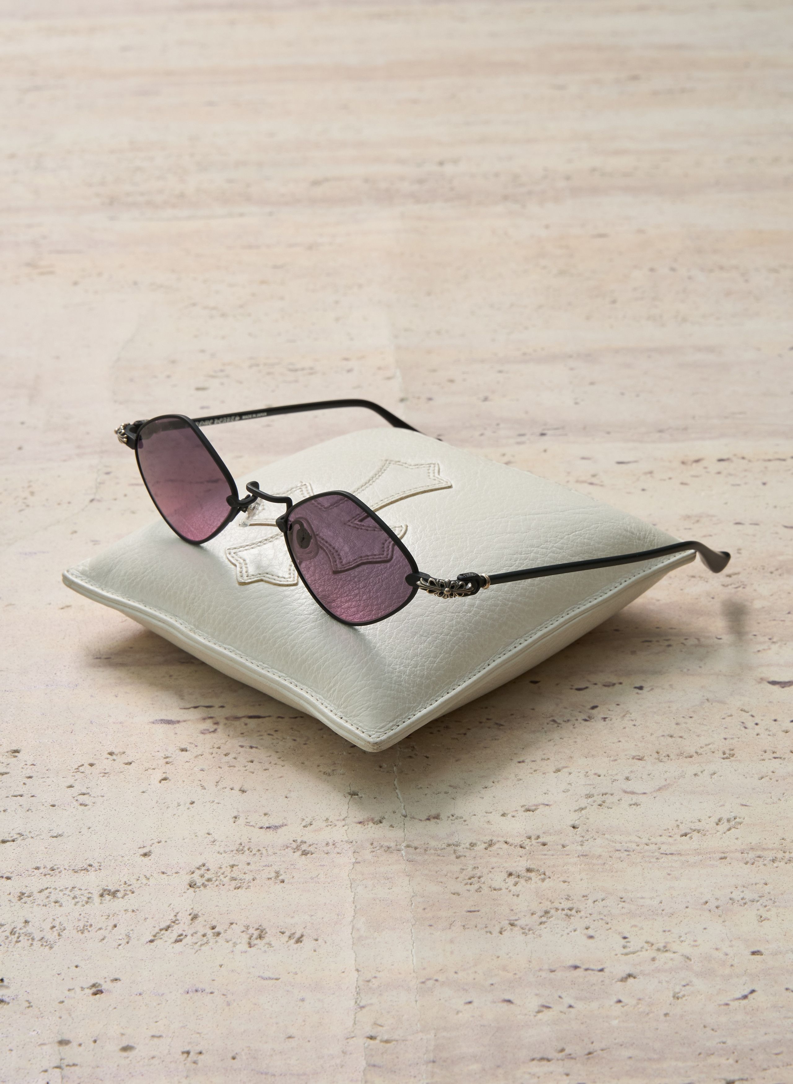 Chrome Hearts CHROME HEARTS DIAMOND DOG MBK/MBK/P SUNGLASSES Size ONE SIZE - 1 Thumbnail