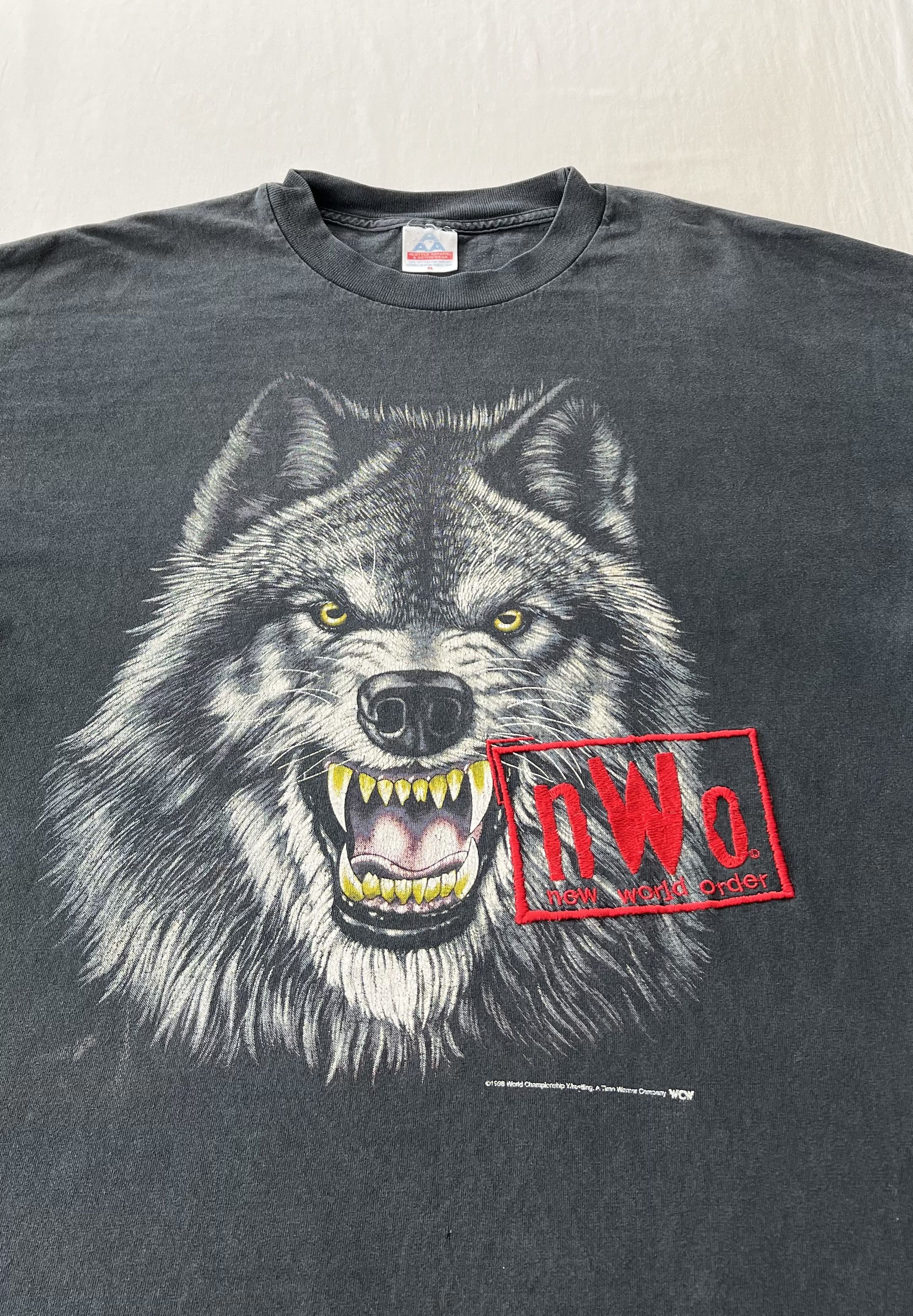 WWE Vintage 1998 NWO New World Order Wolf WWE Black T-shirt Size US XL / EU 56 / 4 - 3 Thumbnail